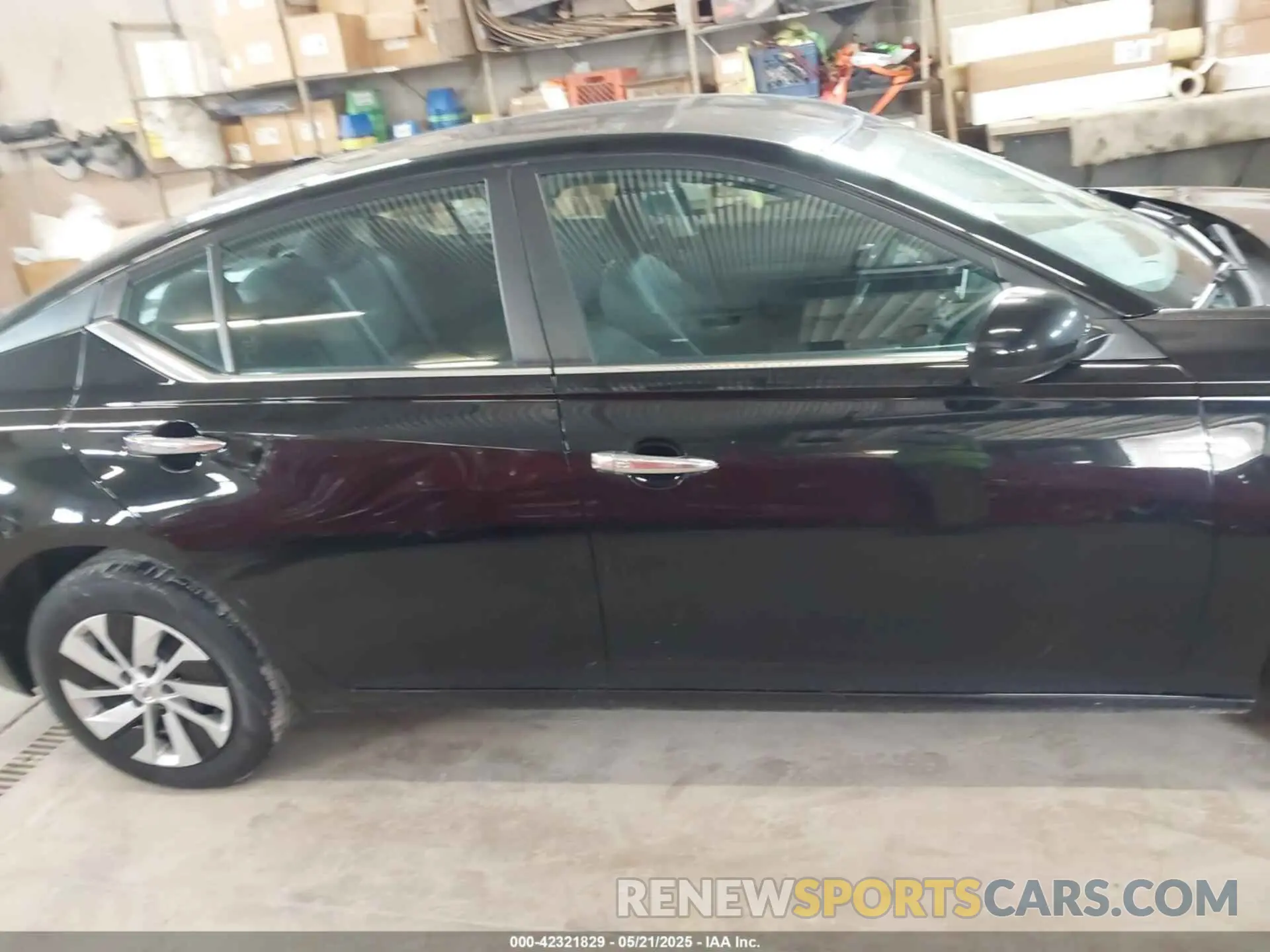 13 Photograph of a damaged car 1N4BL4BV9KC232765 NISSAN ALTIMA 2019