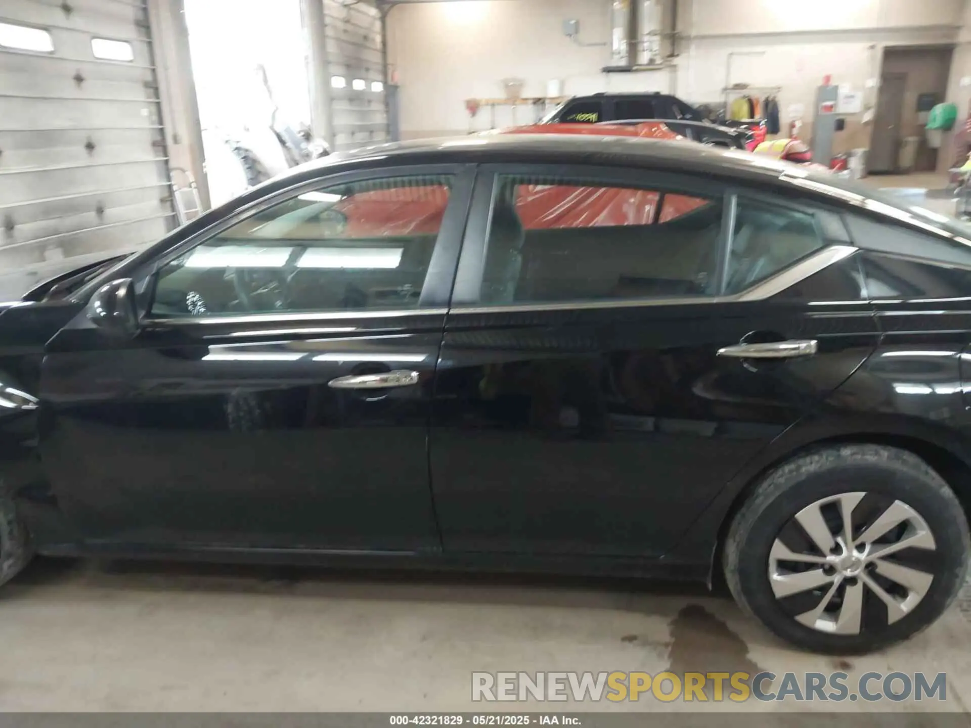 14 Photograph of a damaged car 1N4BL4BV9KC232765 NISSAN ALTIMA 2019