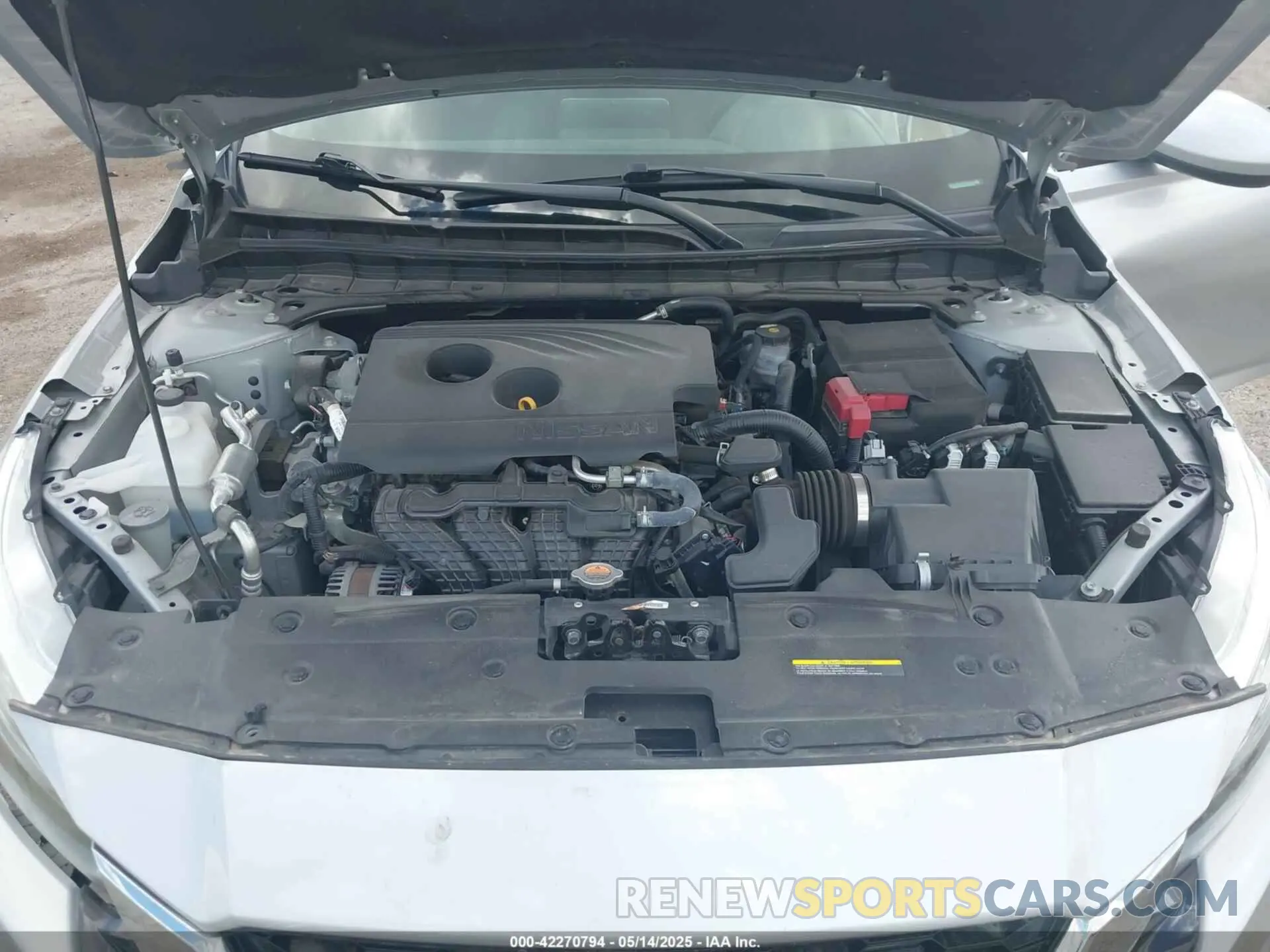 10 Photograph of a damaged car 1N4BL4BV9KC244995 NISSAN ALTIMA 2019