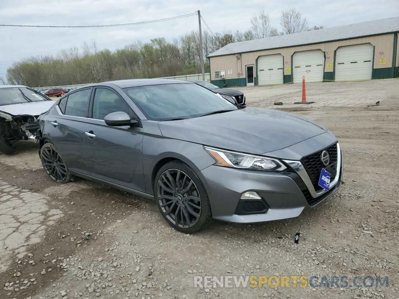 4 Photograph of a damaged car 1N4BL4BV9KC252790 NISSAN ALTIMA 2019