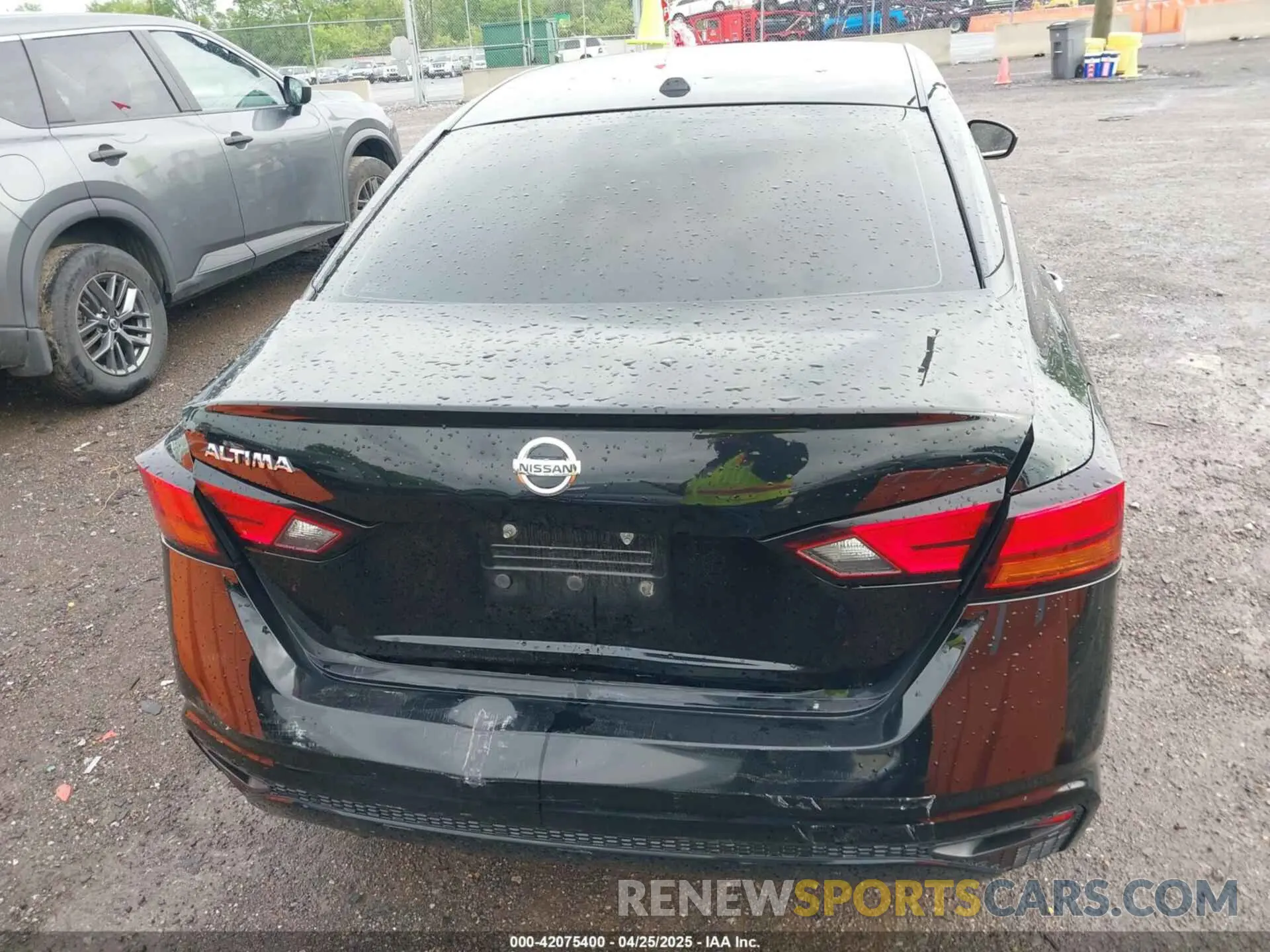 16 Photograph of a damaged car 1N4BL4BV9KC254569 NISSAN ALTIMA 2019