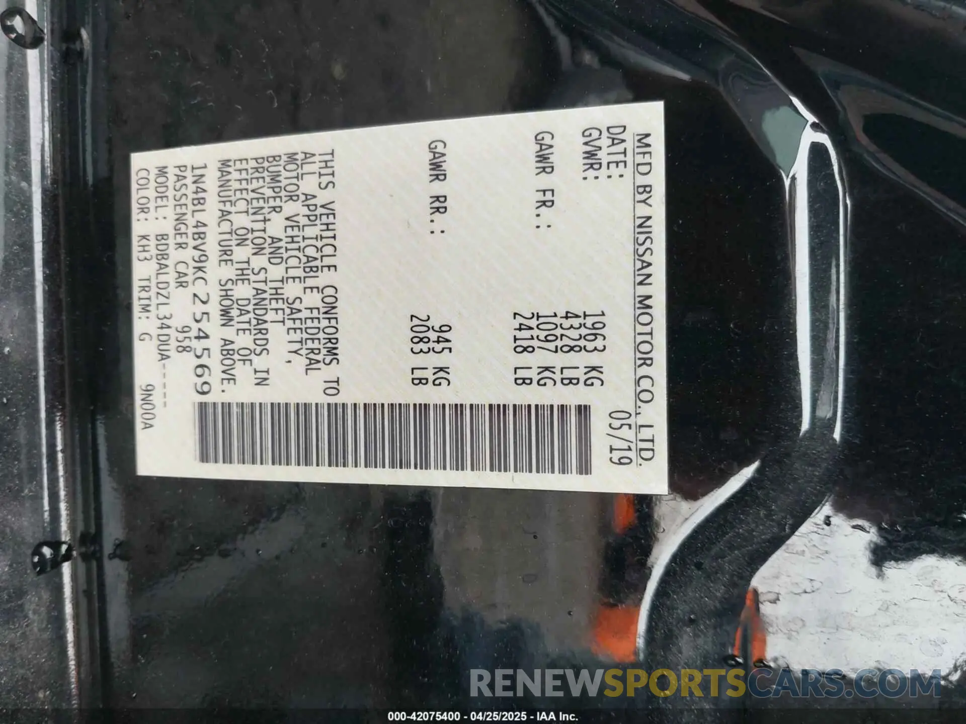 9 Photograph of a damaged car 1N4BL4BV9KC254569 NISSAN ALTIMA 2019