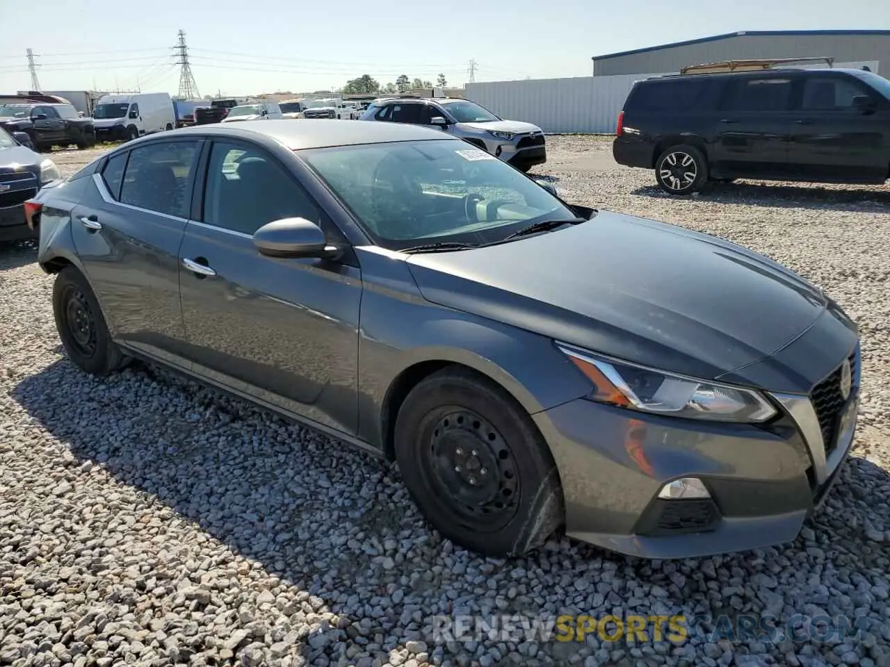 4 Photograph of a damaged car 1N4BL4BV9KN312460 NISSAN ALTIMA 2019