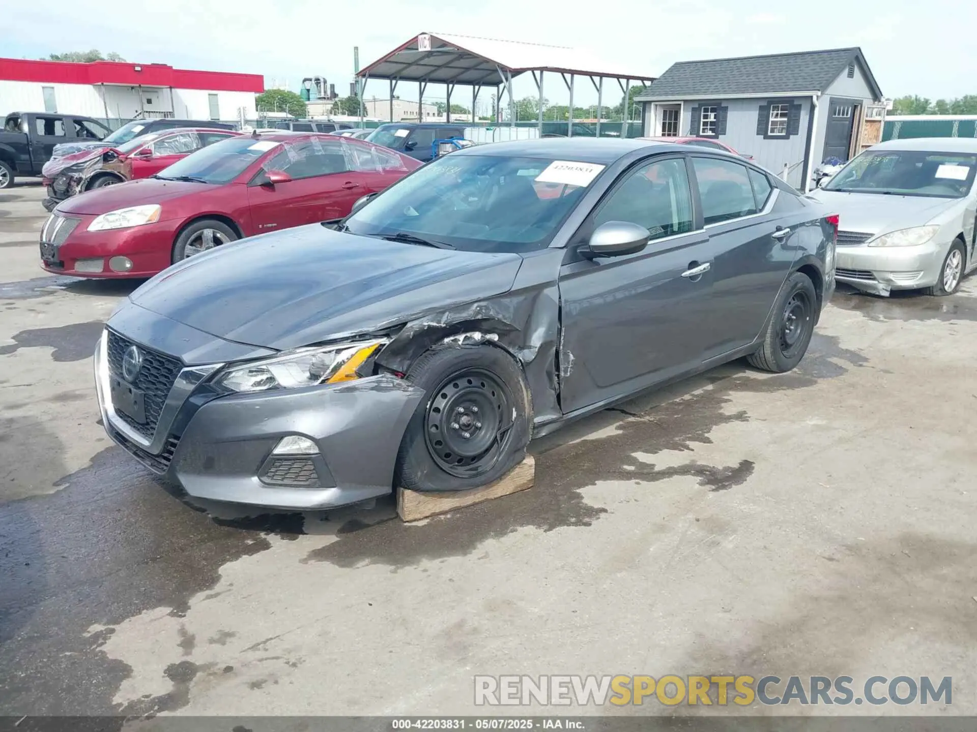 2 Photograph of a damaged car 1N4BL4BV9KN324253 NISSAN ALTIMA 2019