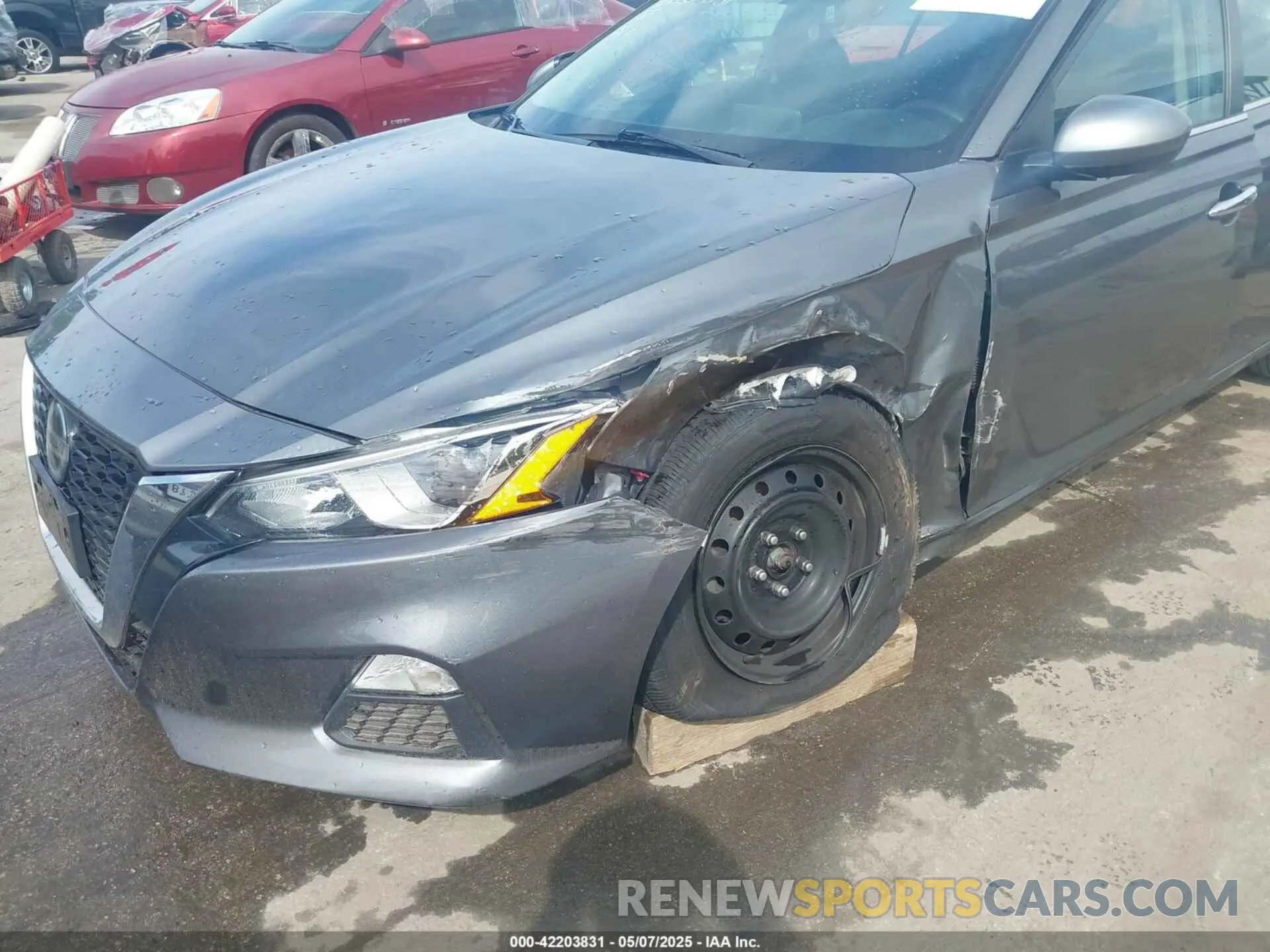 6 Photograph of a damaged car 1N4BL4BV9KN324253 NISSAN ALTIMA 2019
