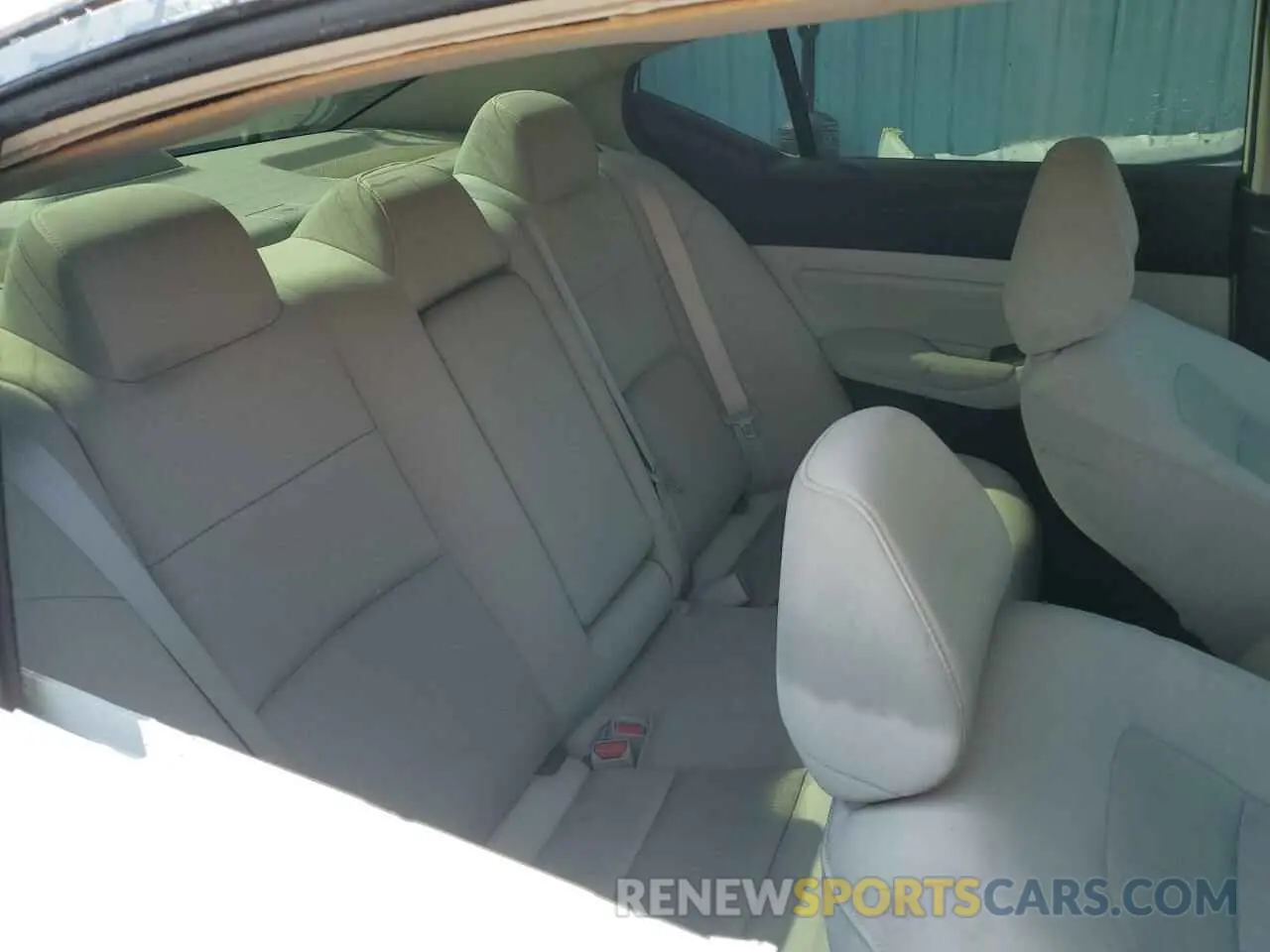 10 Photograph of a damaged car 1N4BL4BVXKC103045 NISSAN ALTIMA 2019