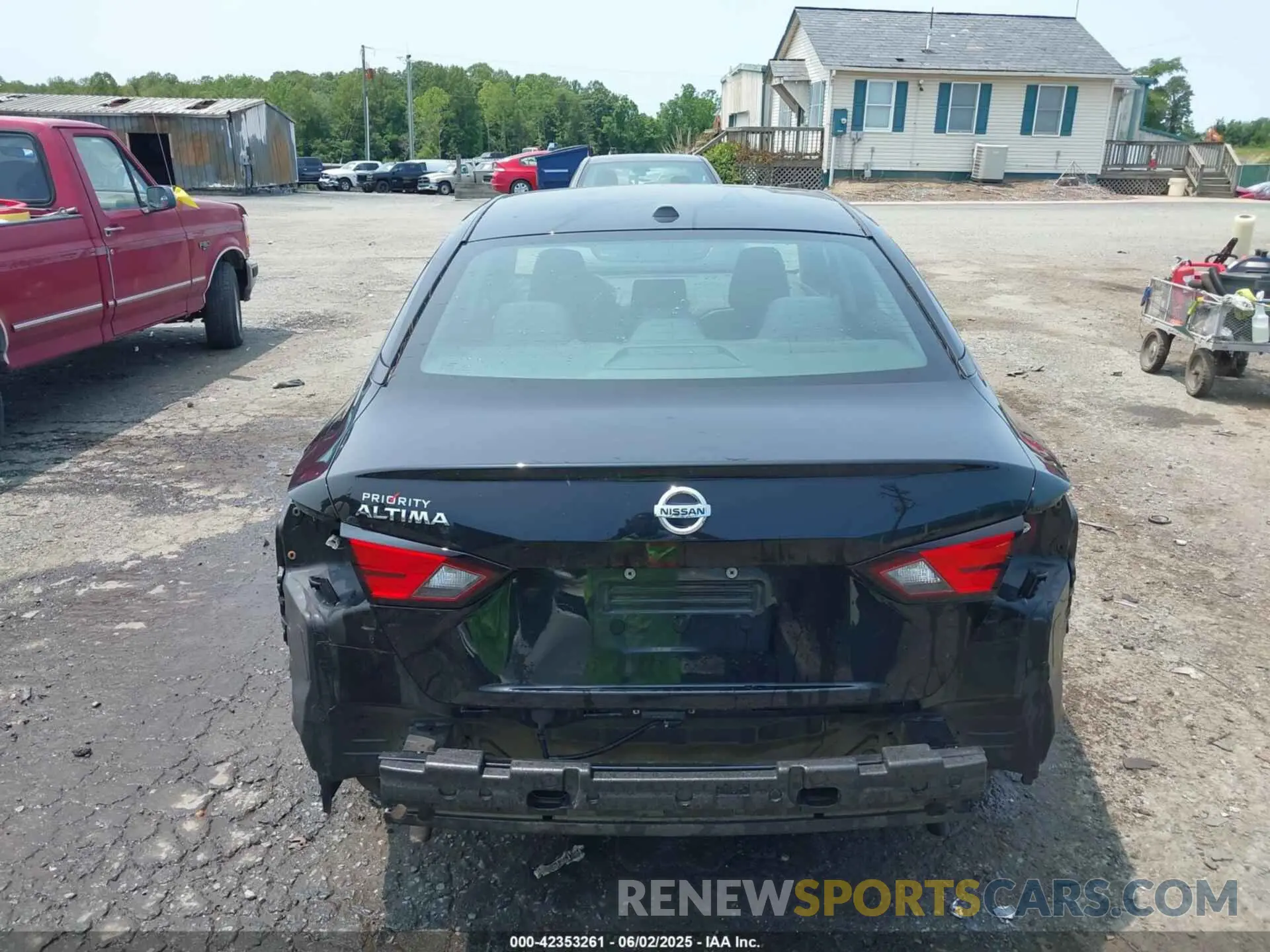 17 Photograph of a damaged car 1N4BL4BVXKC103689 NISSAN ALTIMA 2019