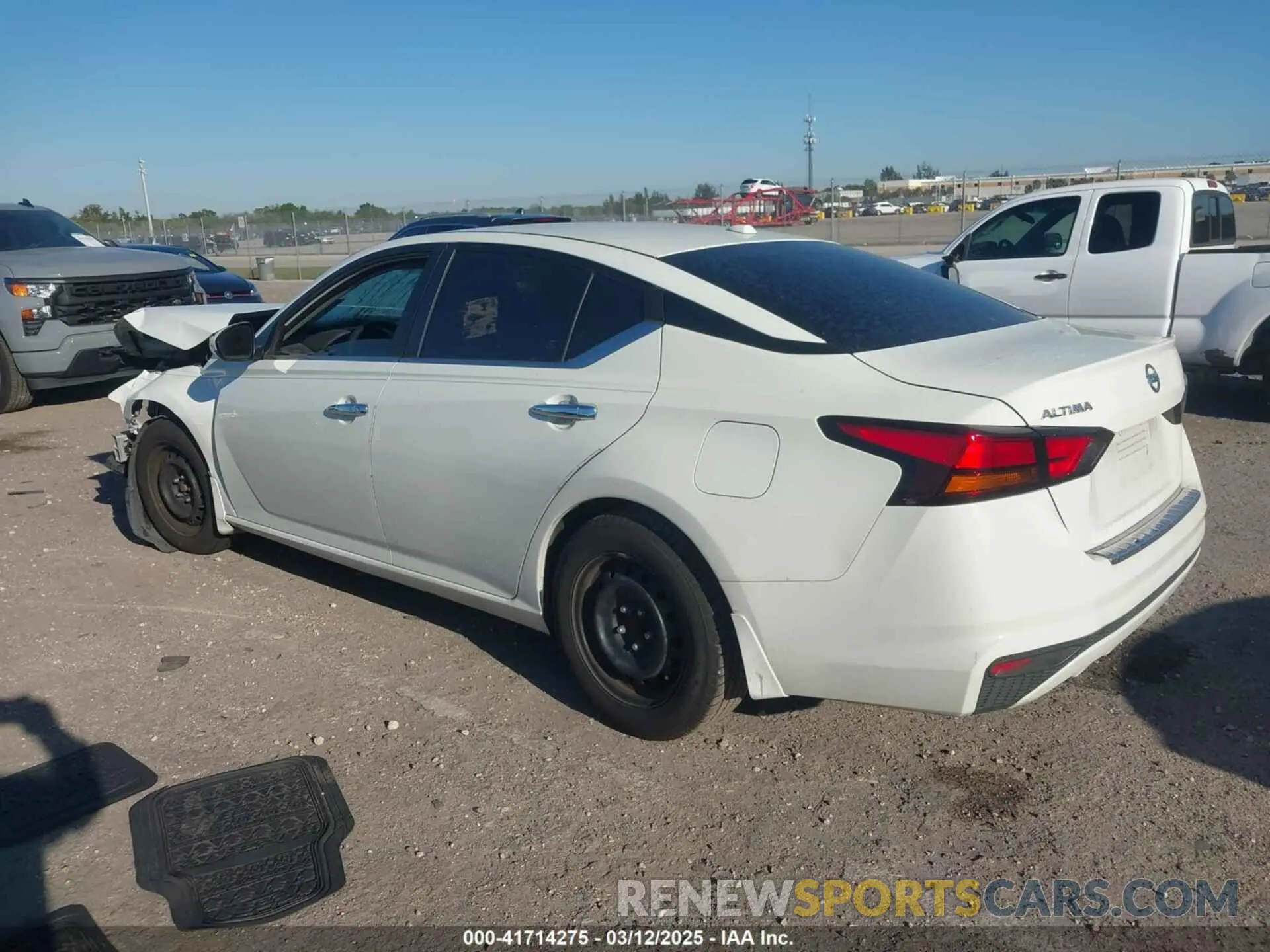 3 Photograph of a damaged car 1N4BL4BVXKC188940 NISSAN ALTIMA 2019