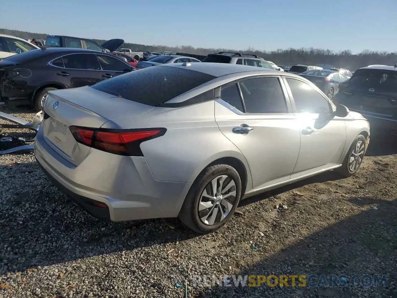 3 Photograph of a damaged car 1N4BL4BVXKC203517 NISSAN ALTIMA 2019