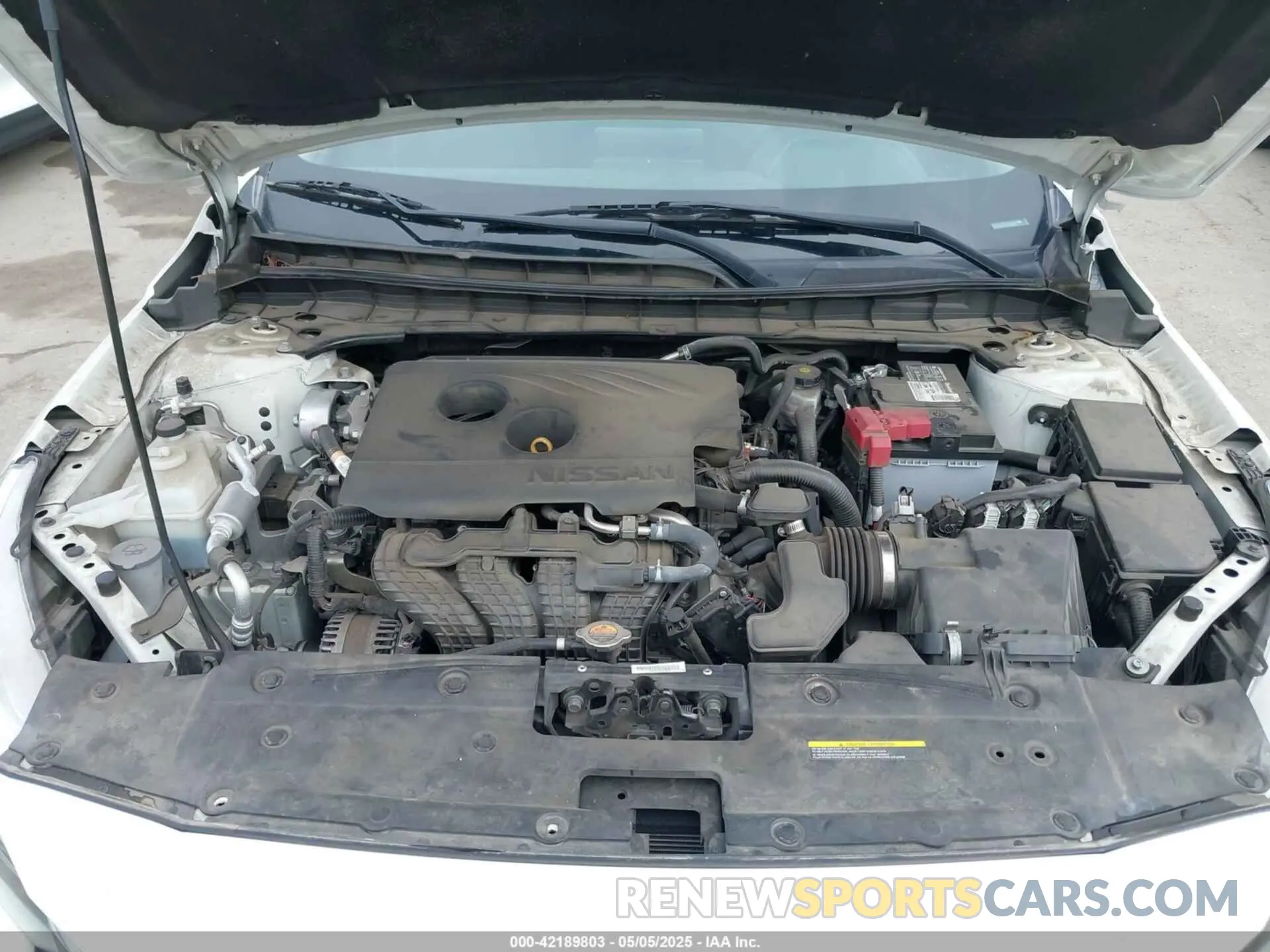 10 Photograph of a damaged car 1N4BL4BVXKC225422 NISSAN ALTIMA 2019