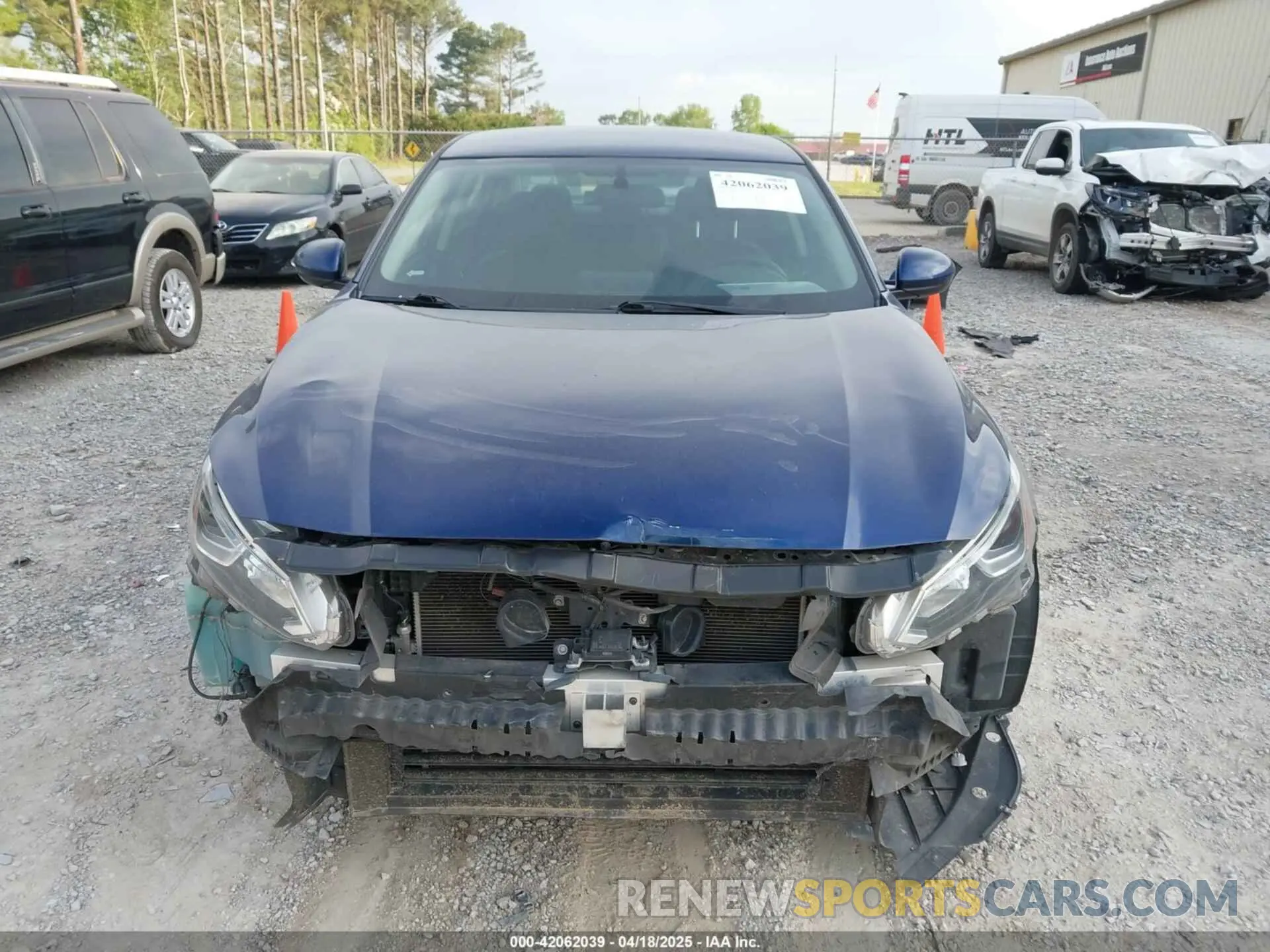 13 Photograph of a damaged car 1N4BL4BVXKC226277 NISSAN ALTIMA 2019