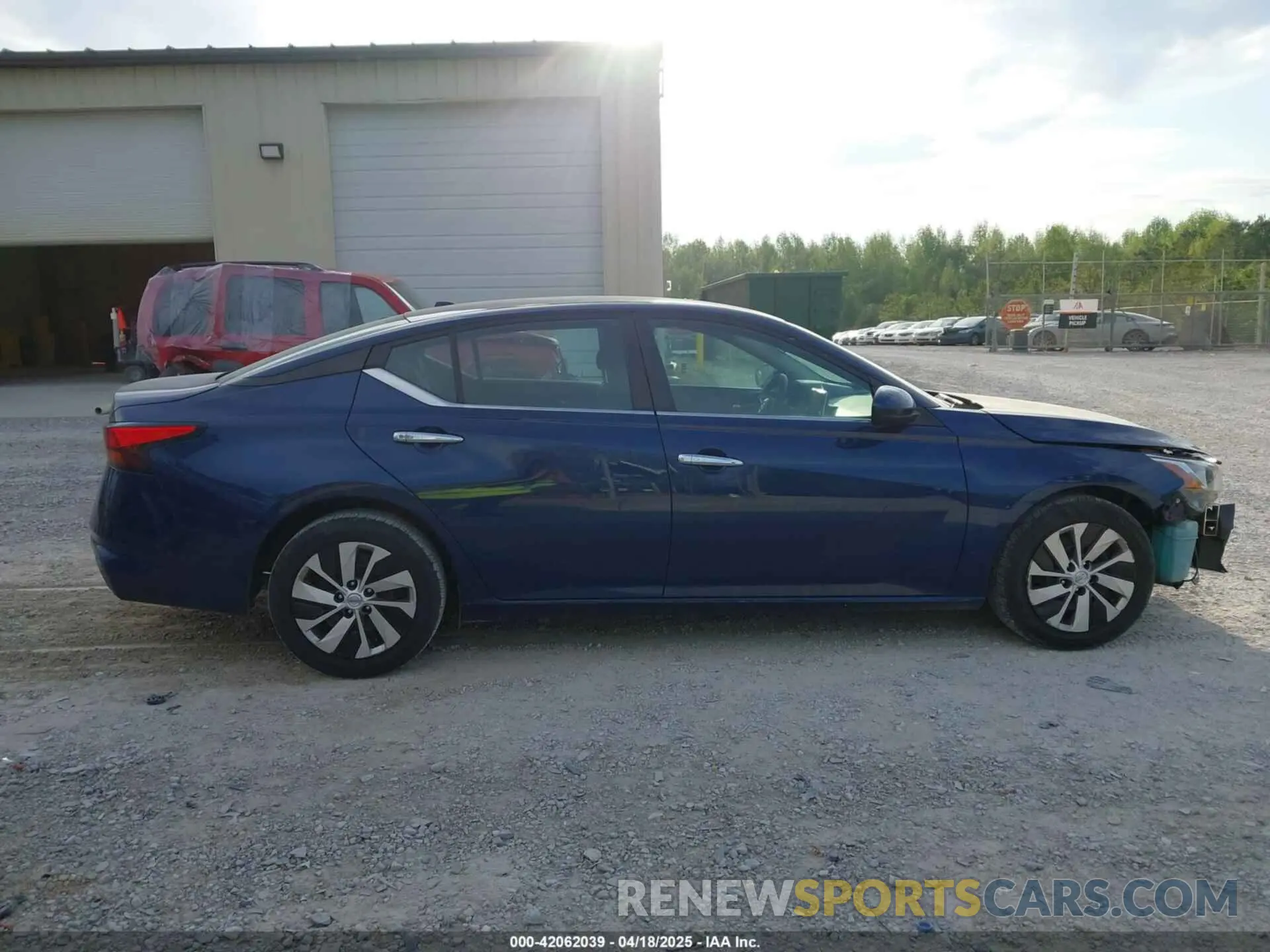 14 Photograph of a damaged car 1N4BL4BVXKC226277 NISSAN ALTIMA 2019