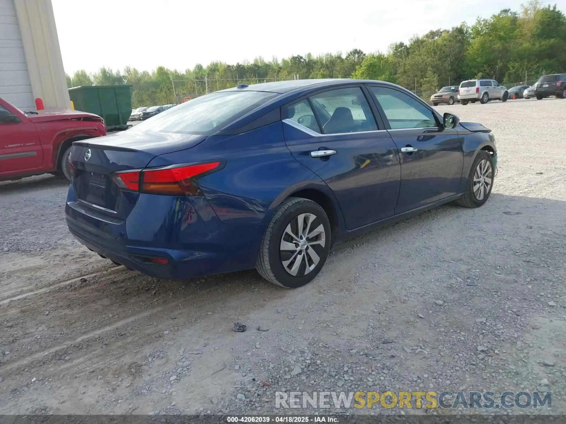 4 Photograph of a damaged car 1N4BL4BVXKC226277 NISSAN ALTIMA 2019