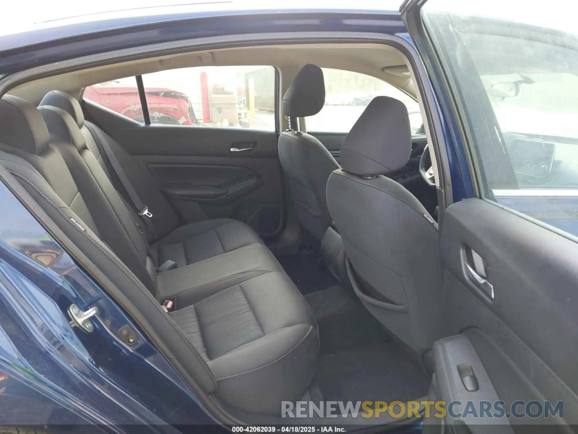 8 Photograph of a damaged car 1N4BL4BVXKC226277 NISSAN ALTIMA 2019