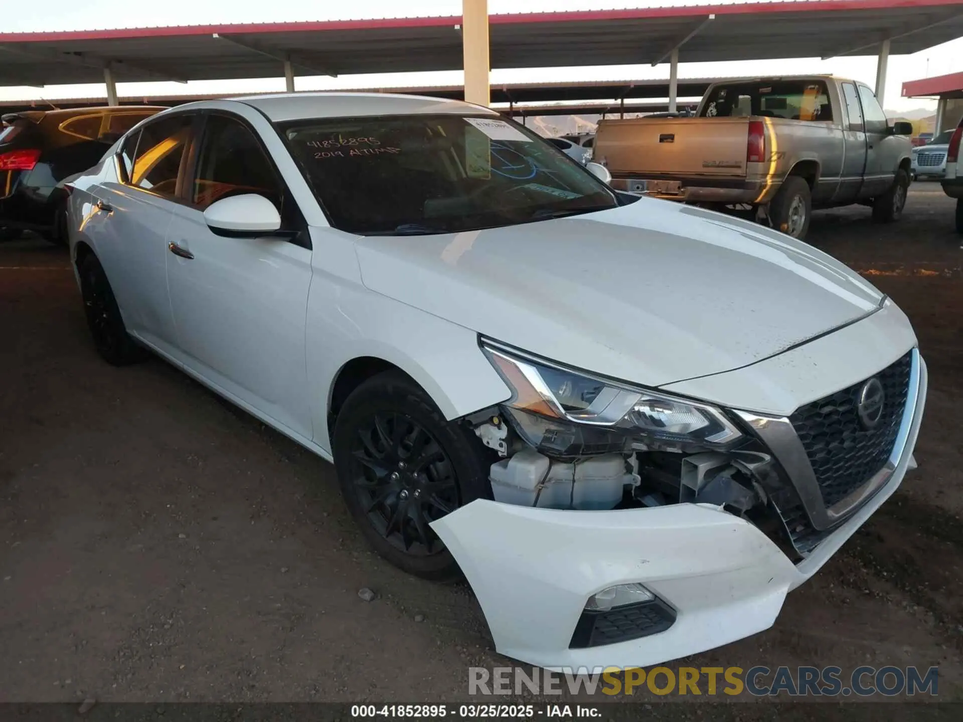 1 Photograph of a damaged car 1N4BL4BVXKC229082 NISSAN ALTIMA 2019