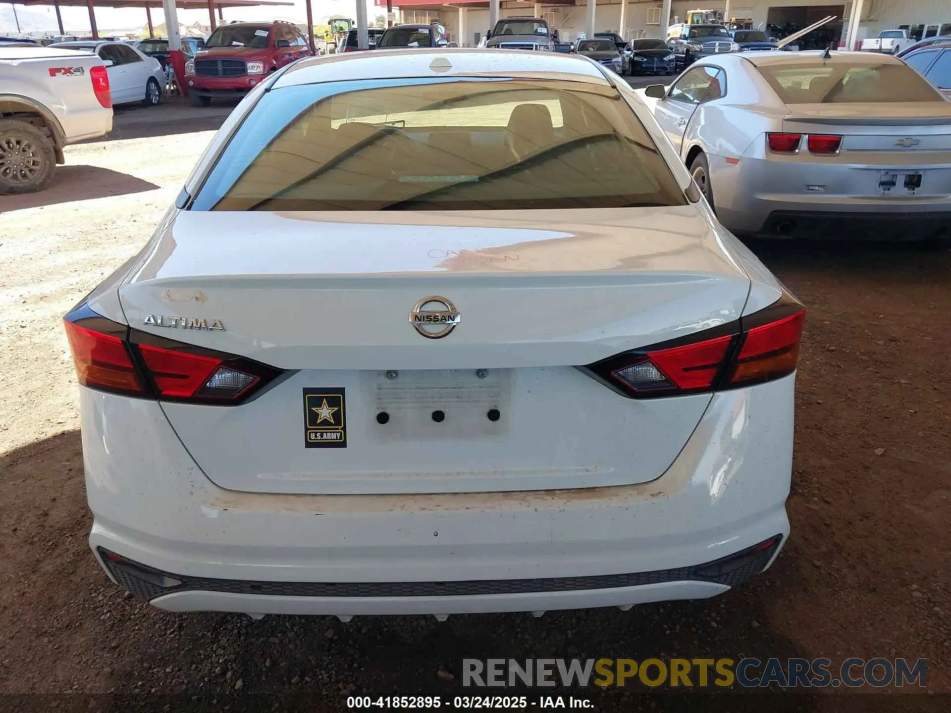 15 Photograph of a damaged car 1N4BL4BVXKC229082 NISSAN ALTIMA 2019