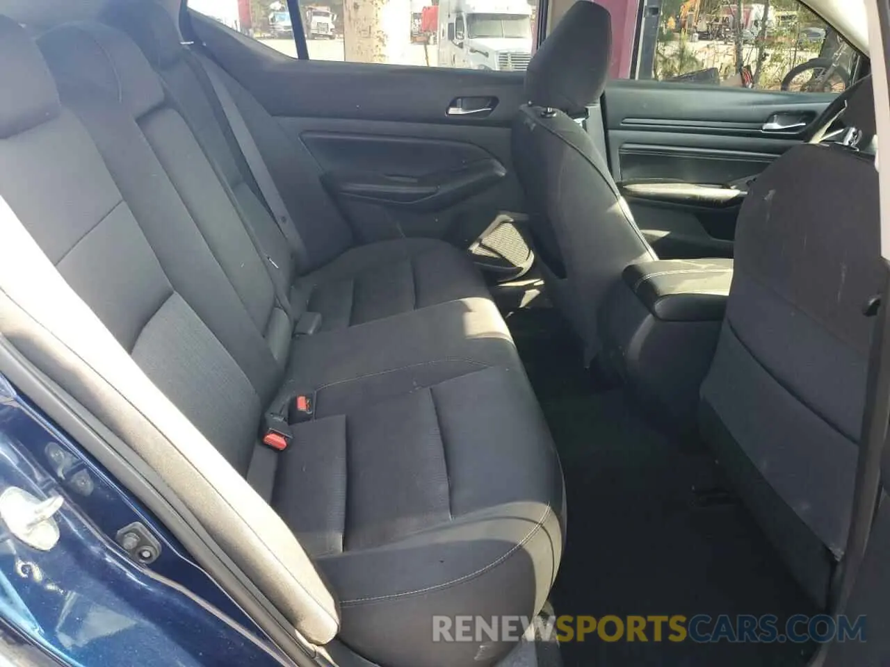 10 Photograph of a damaged car 1N4BL4BVXKC231138 NISSAN ALTIMA 2019