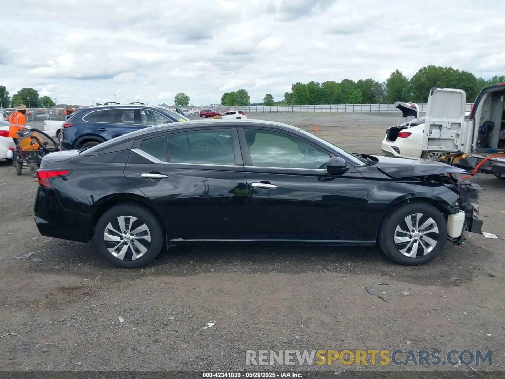 14 Photograph of a damaged car 1N4BL4BVXKC231544 NISSAN ALTIMA 2019