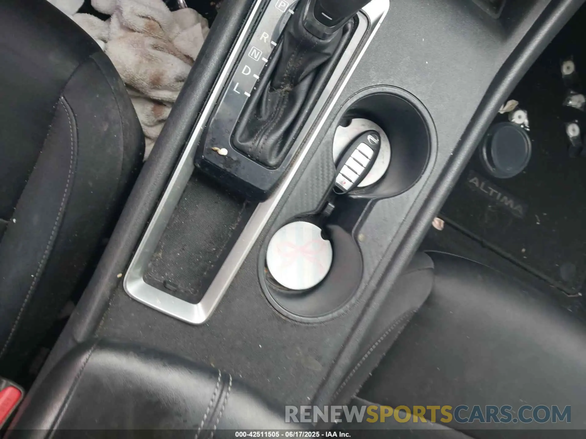 11 Photograph of a damaged car 1N4BL4BVXKC248697 NISSAN ALTIMA 2019