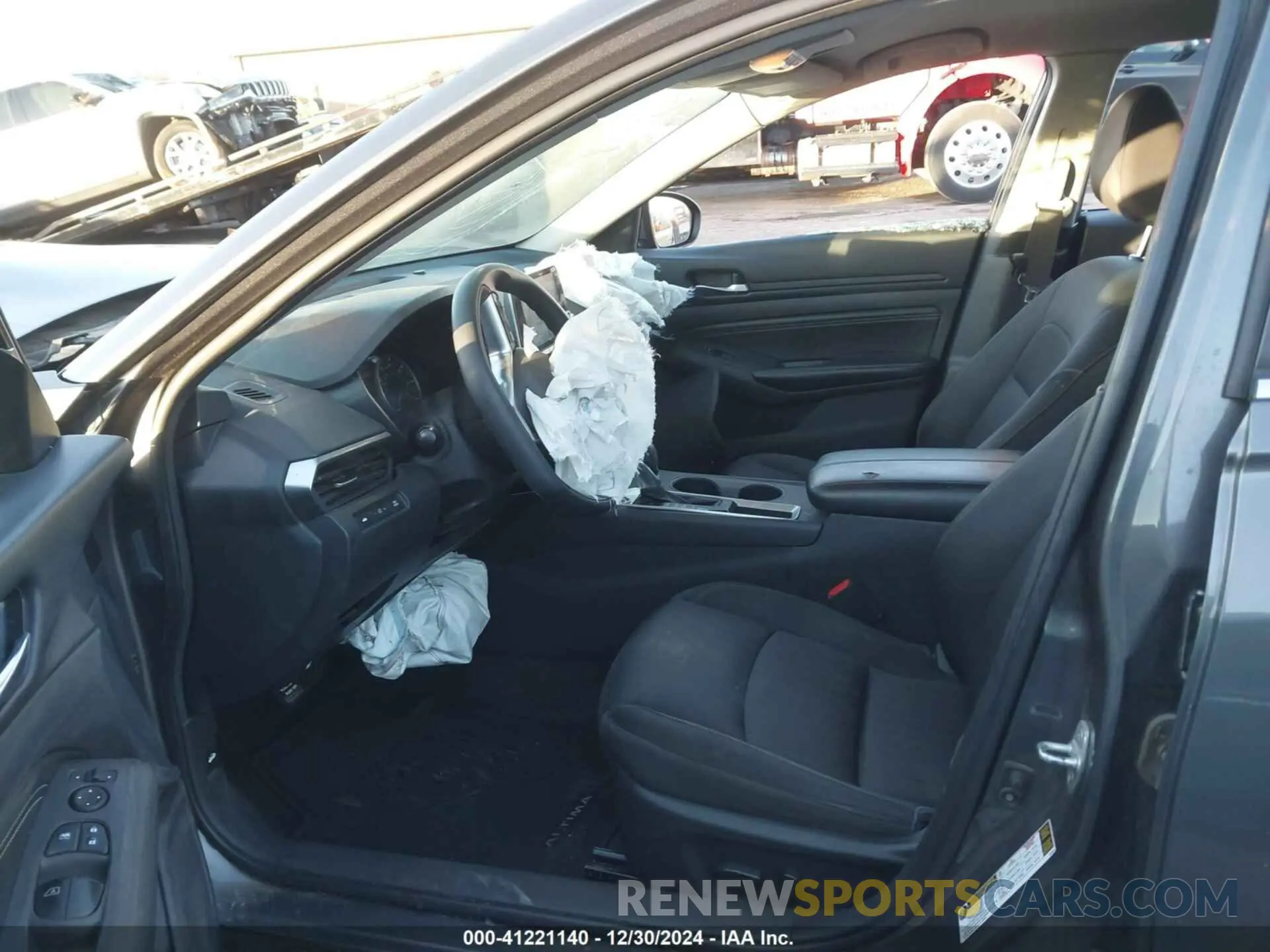 5 Photograph of a damaged car 1N4BL4BVXKN307476 NISSAN ALTIMA 2019