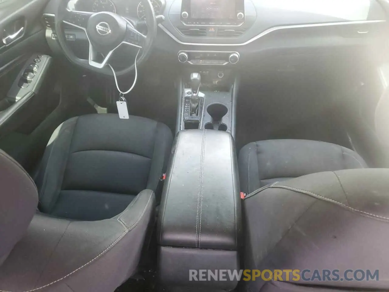 8 Photograph of a damaged car 1N4BL4BVXKN308238 NISSAN ALTIMA 2019
