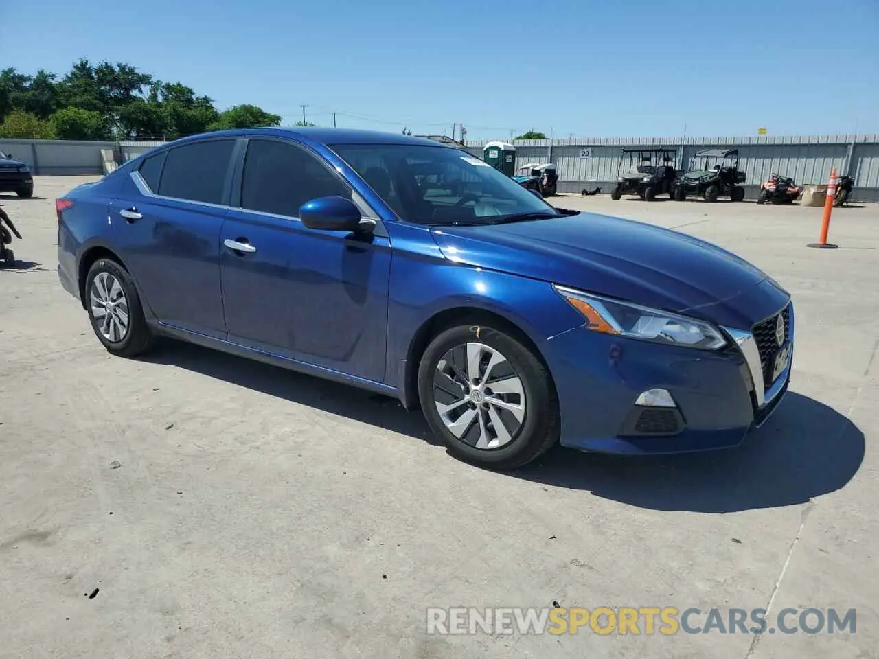 4 Photograph of a damaged car 1N4BL4BVXKN310622 NISSAN ALTIMA 2019
