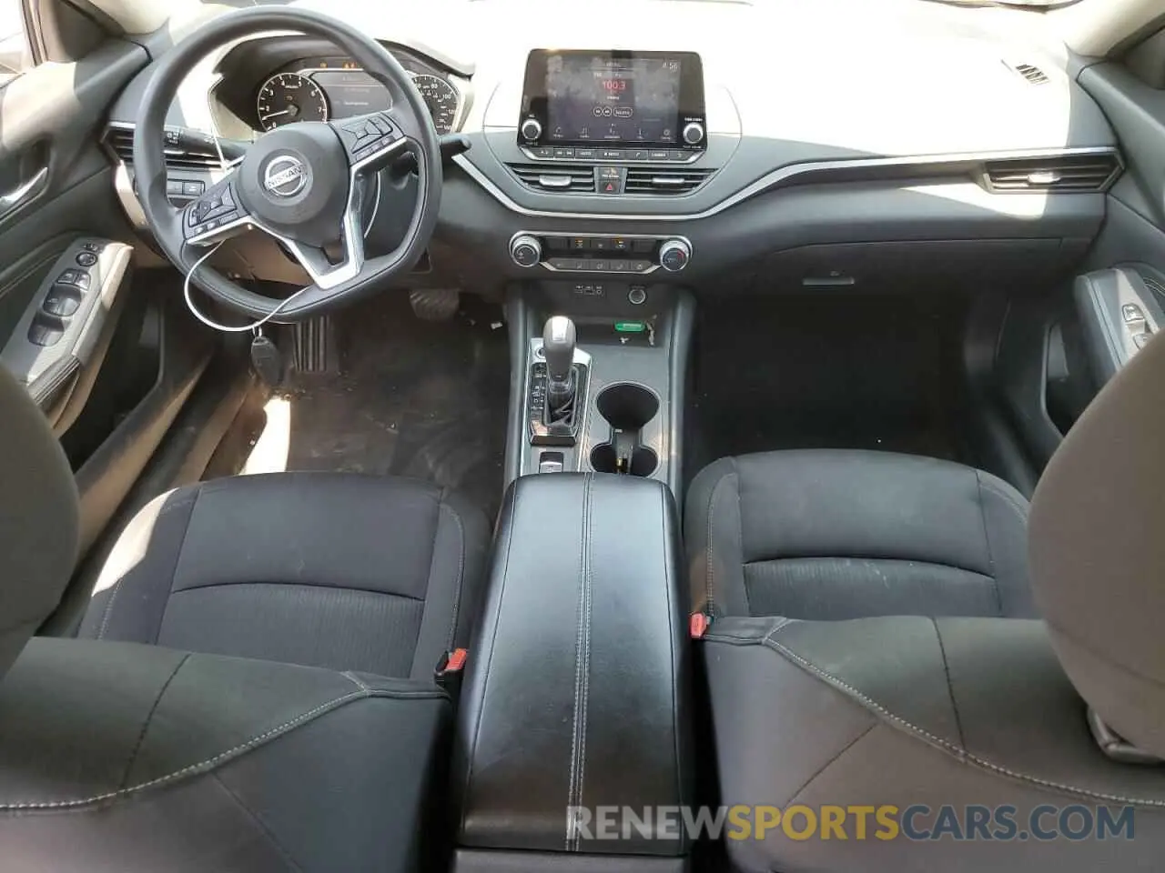 8 Photograph of a damaged car 1N4BL4BW0KN320939 NISSAN ALTIMA 2019