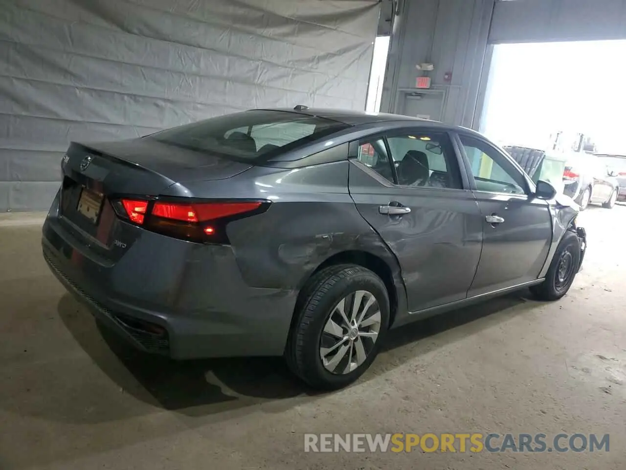 3 Photograph of a damaged car 1N4BL4BW2KC215797 NISSAN ALTIMA 2019