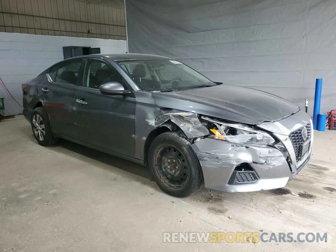 4 Photograph of a damaged car 1N4BL4BW2KC215797 NISSAN ALTIMA 2019