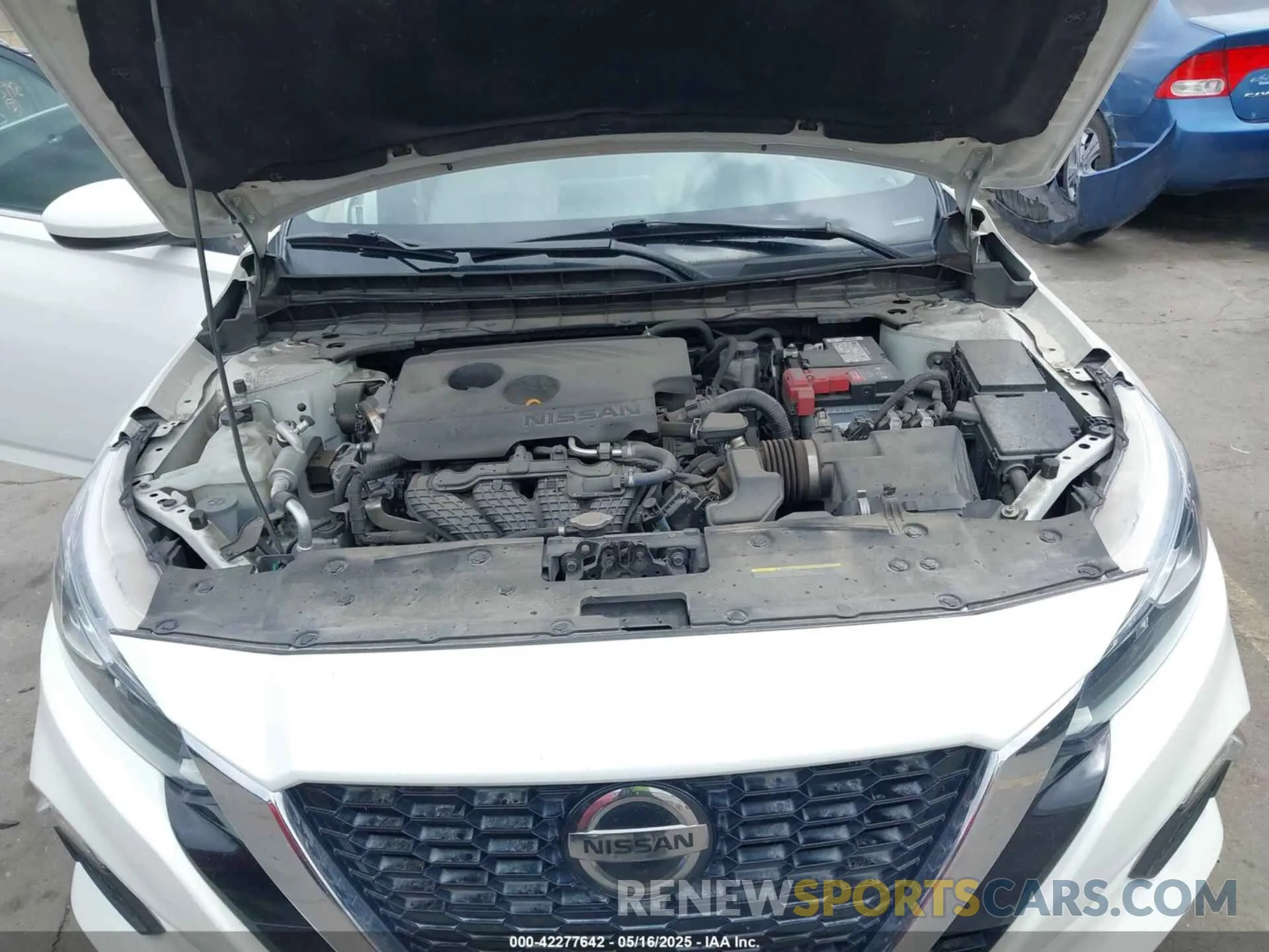 10 Photograph of a damaged car 1N4BL4BW2KN312342 NISSAN ALTIMA 2019