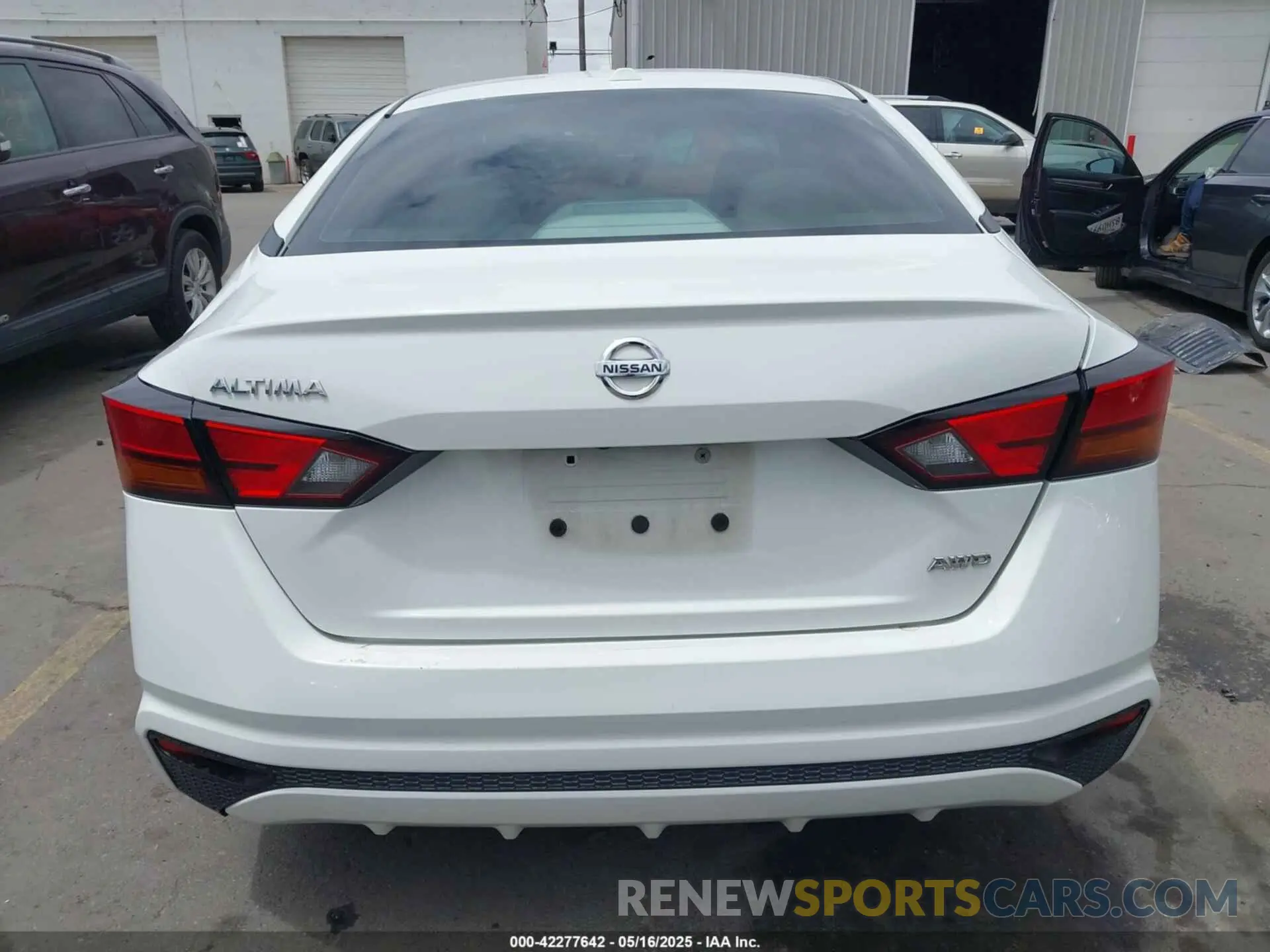 16 Photograph of a damaged car 1N4BL4BW2KN312342 NISSAN ALTIMA 2019
