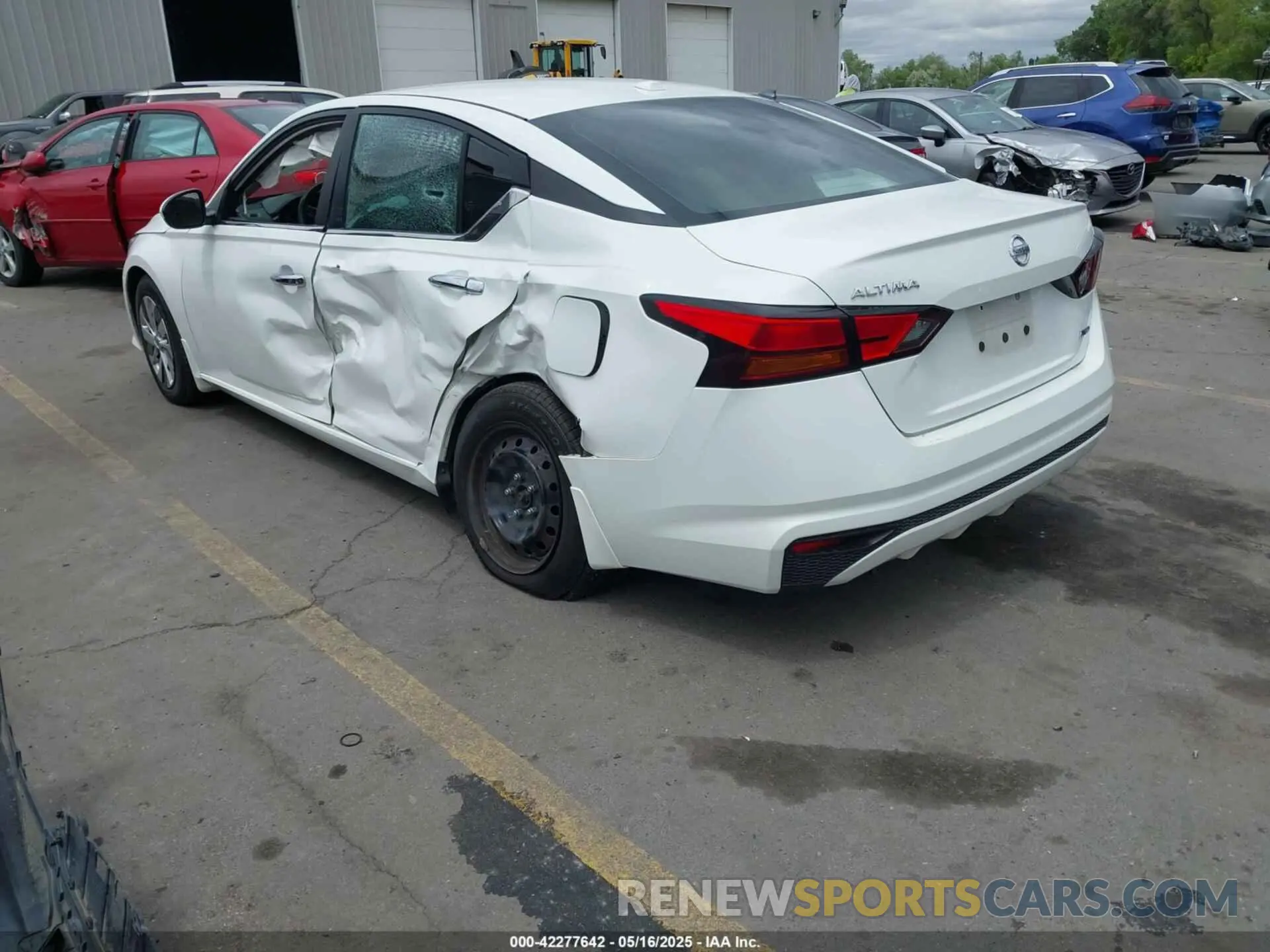 3 Photograph of a damaged car 1N4BL4BW2KN312342 NISSAN ALTIMA 2019
