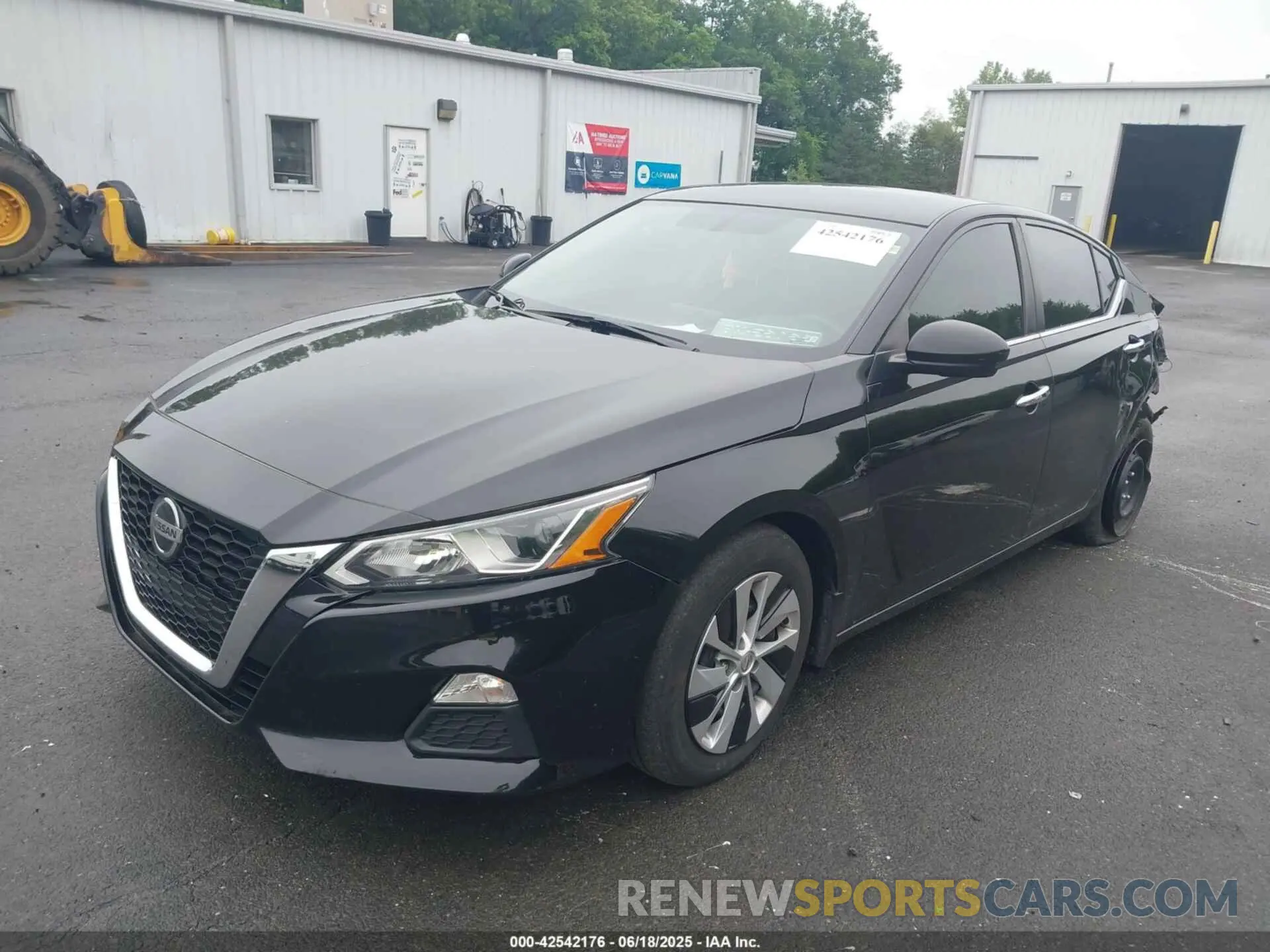 2 Photograph of a damaged car 1N4BL4BW3KC147770 NISSAN ALTIMA 2019