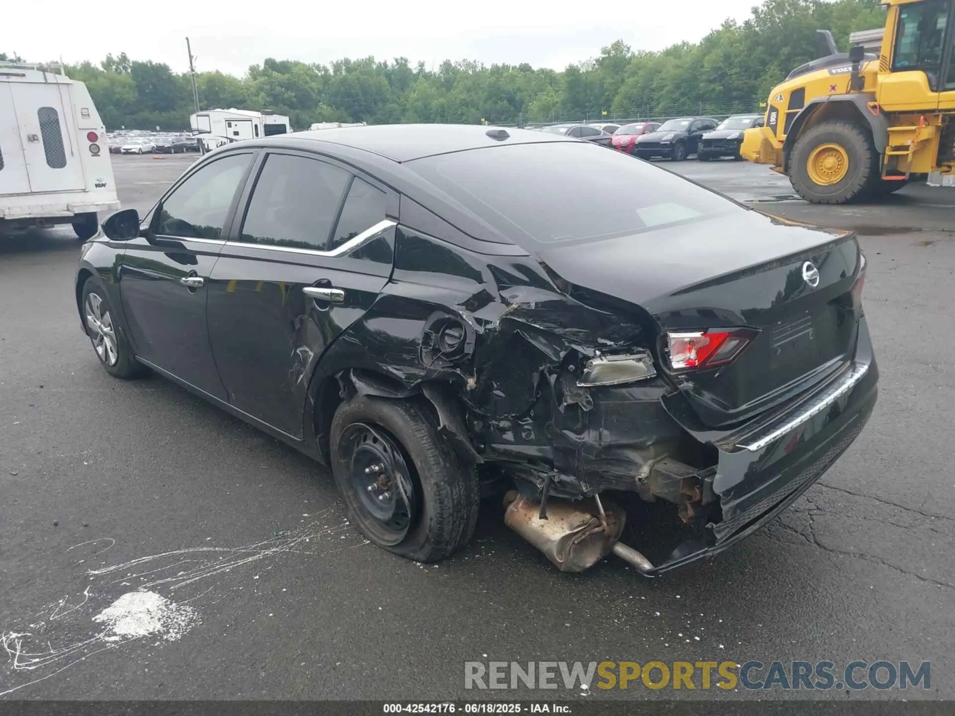 3 Photograph of a damaged car 1N4BL4BW3KC147770 NISSAN ALTIMA 2019