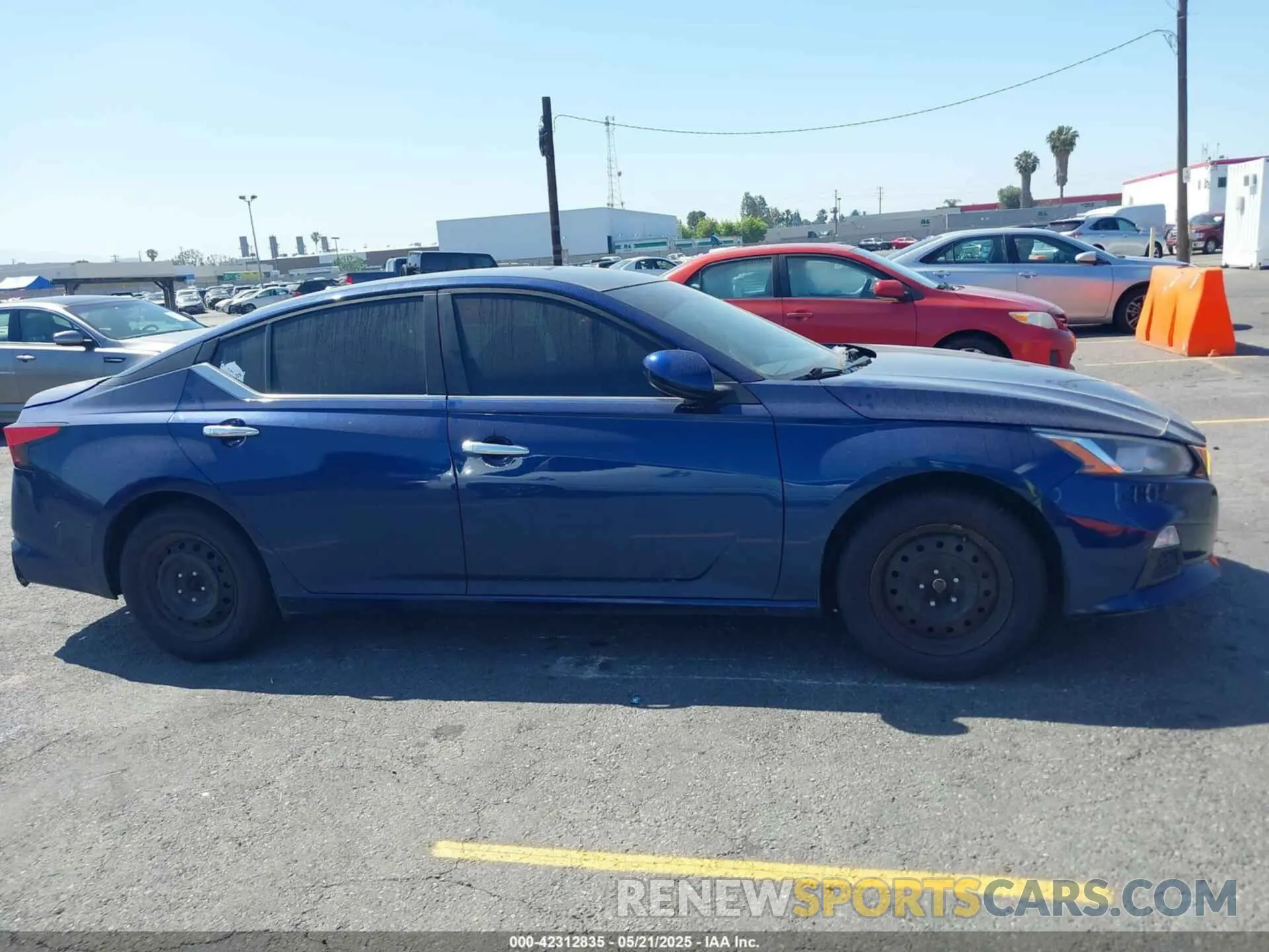 13 Photograph of a damaged car 1N4BL4BW4KC153576 NISSAN ALTIMA 2019