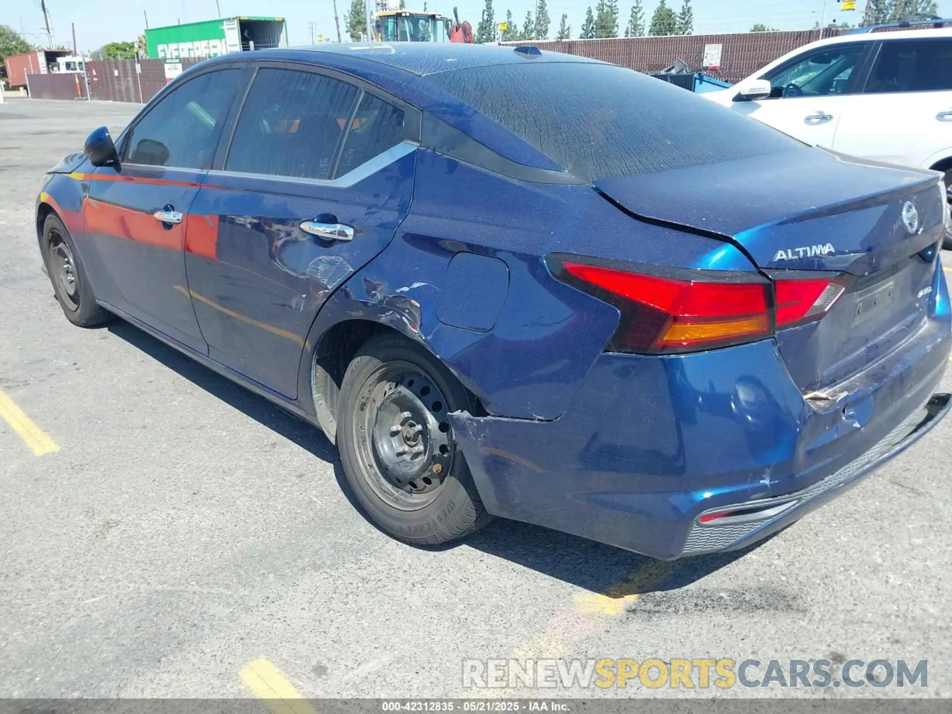 3 Photograph of a damaged car 1N4BL4BW4KC153576 NISSAN ALTIMA 2019