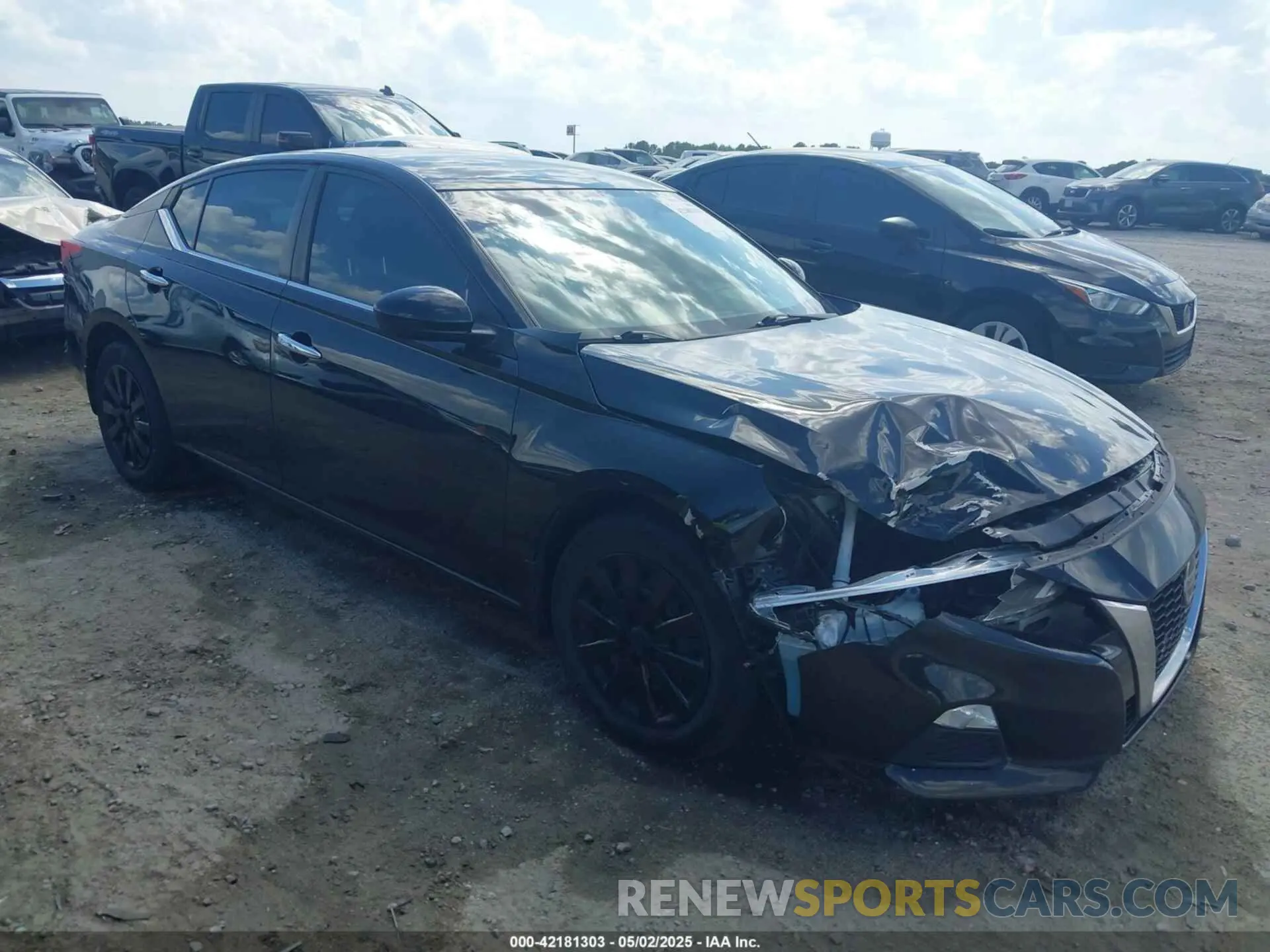 1 Photograph of a damaged car 1N4BL4BW4KC208933 NISSAN ALTIMA 2019