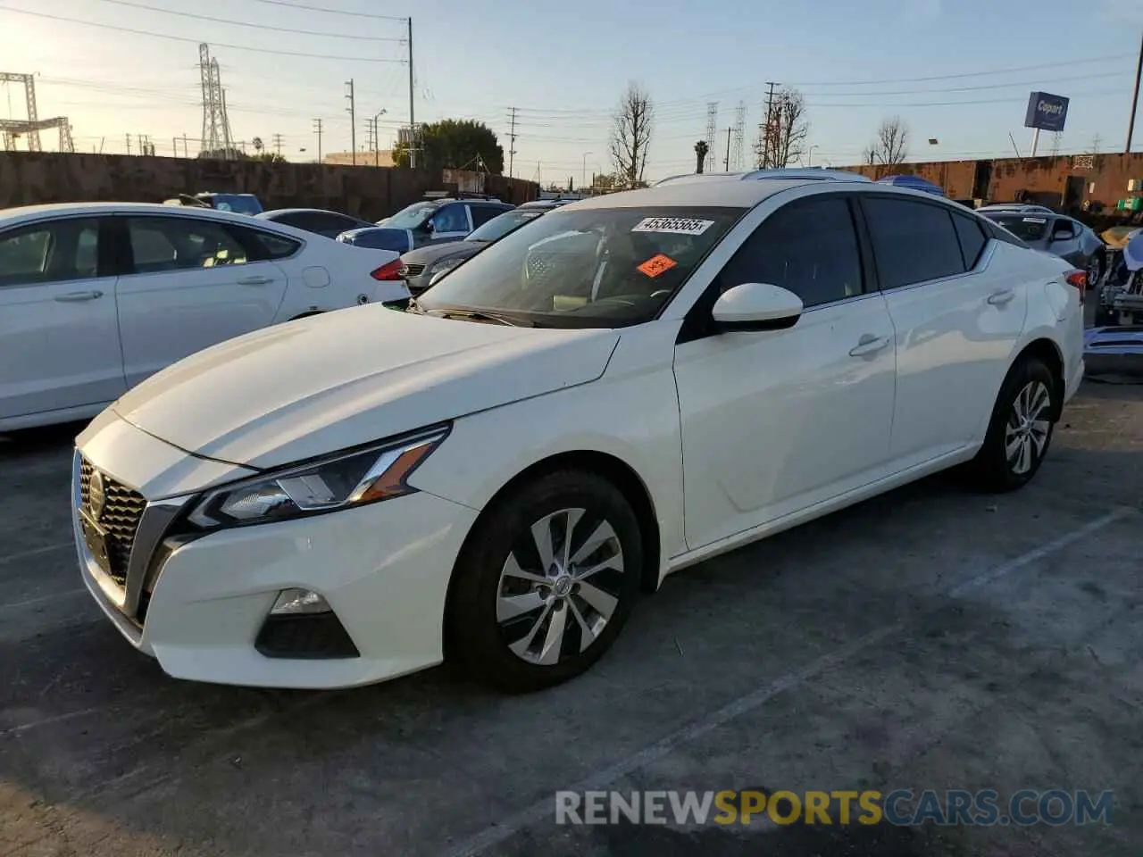1 Photograph of a damaged car 1N4BL4BW4KN320653 NISSAN ALTIMA 2019