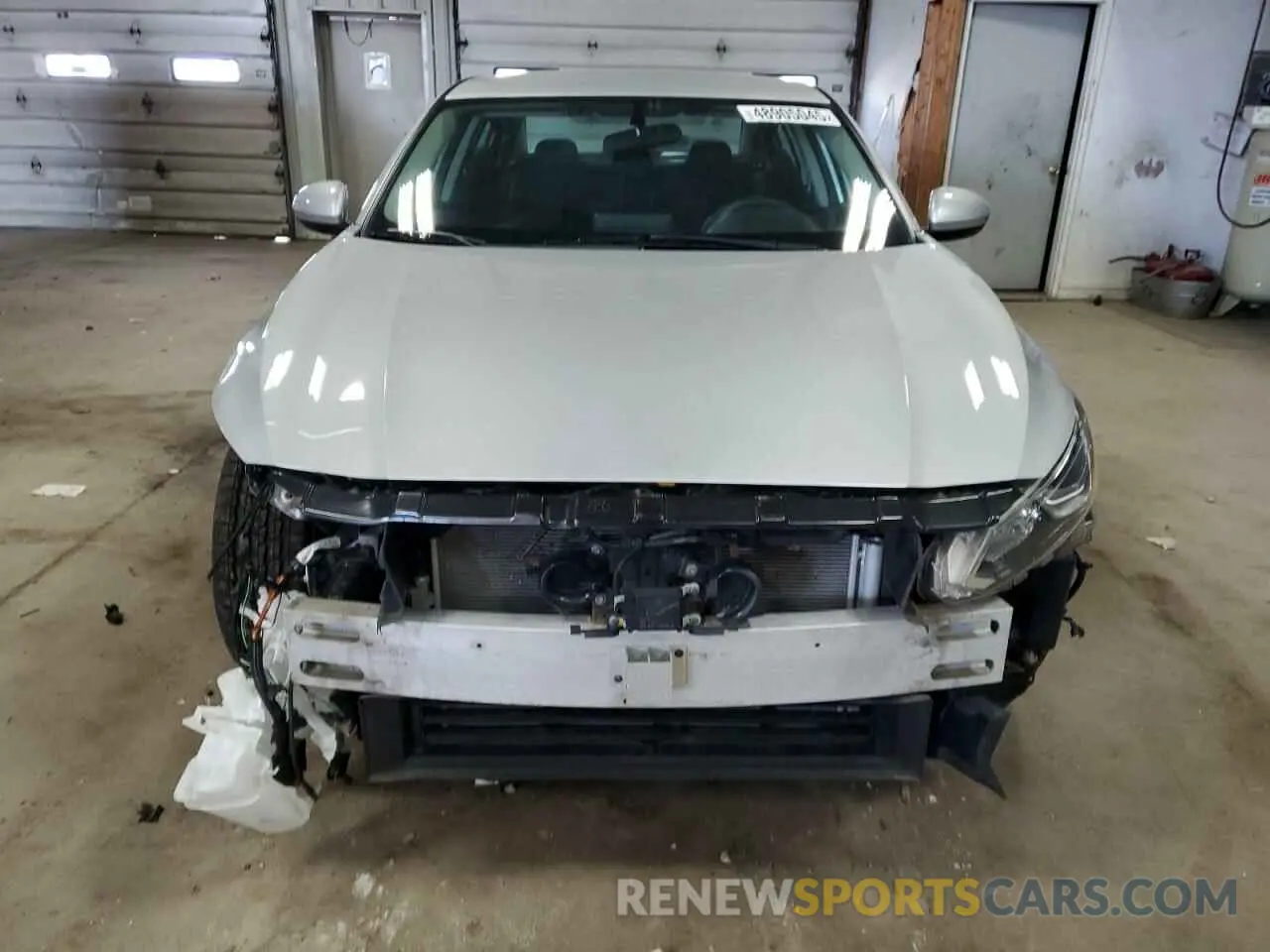 5 Photograph of a damaged car 1N4BL4BW6KC158651 NISSAN ALTIMA 2019