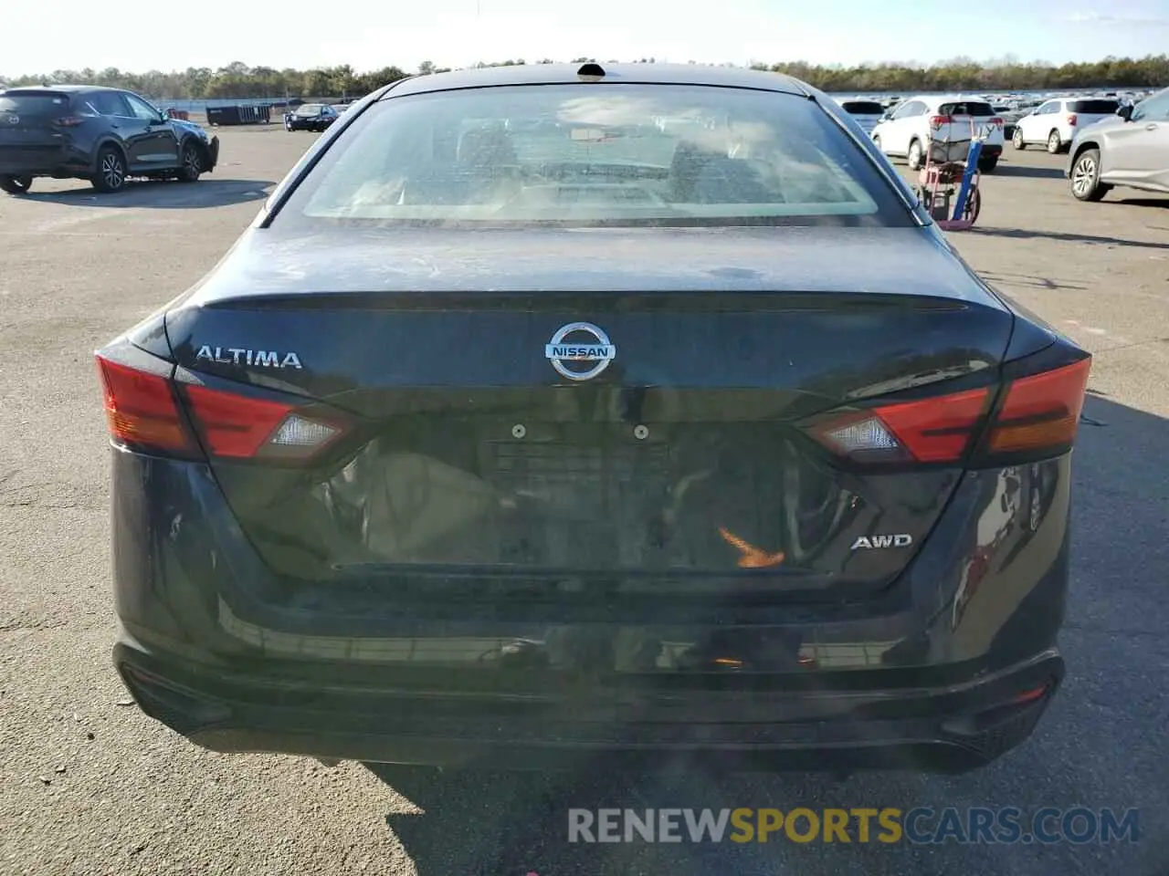 6 Photograph of a damaged car 1N4BL4BW8KN325564 NISSAN ALTIMA 2019