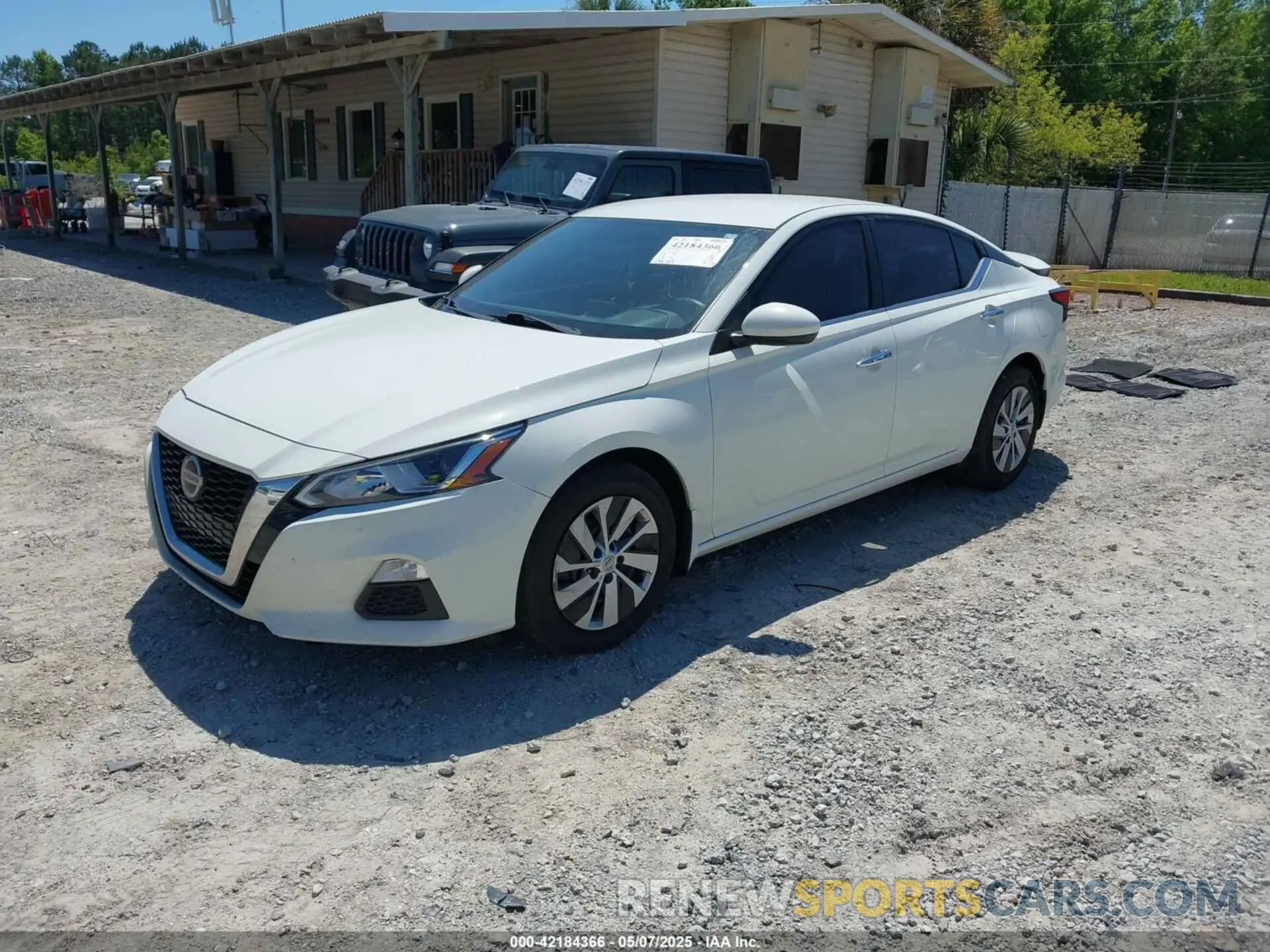 2 Photograph of a damaged car 1N4BL4BWXKC217975 NISSAN ALTIMA 2019
