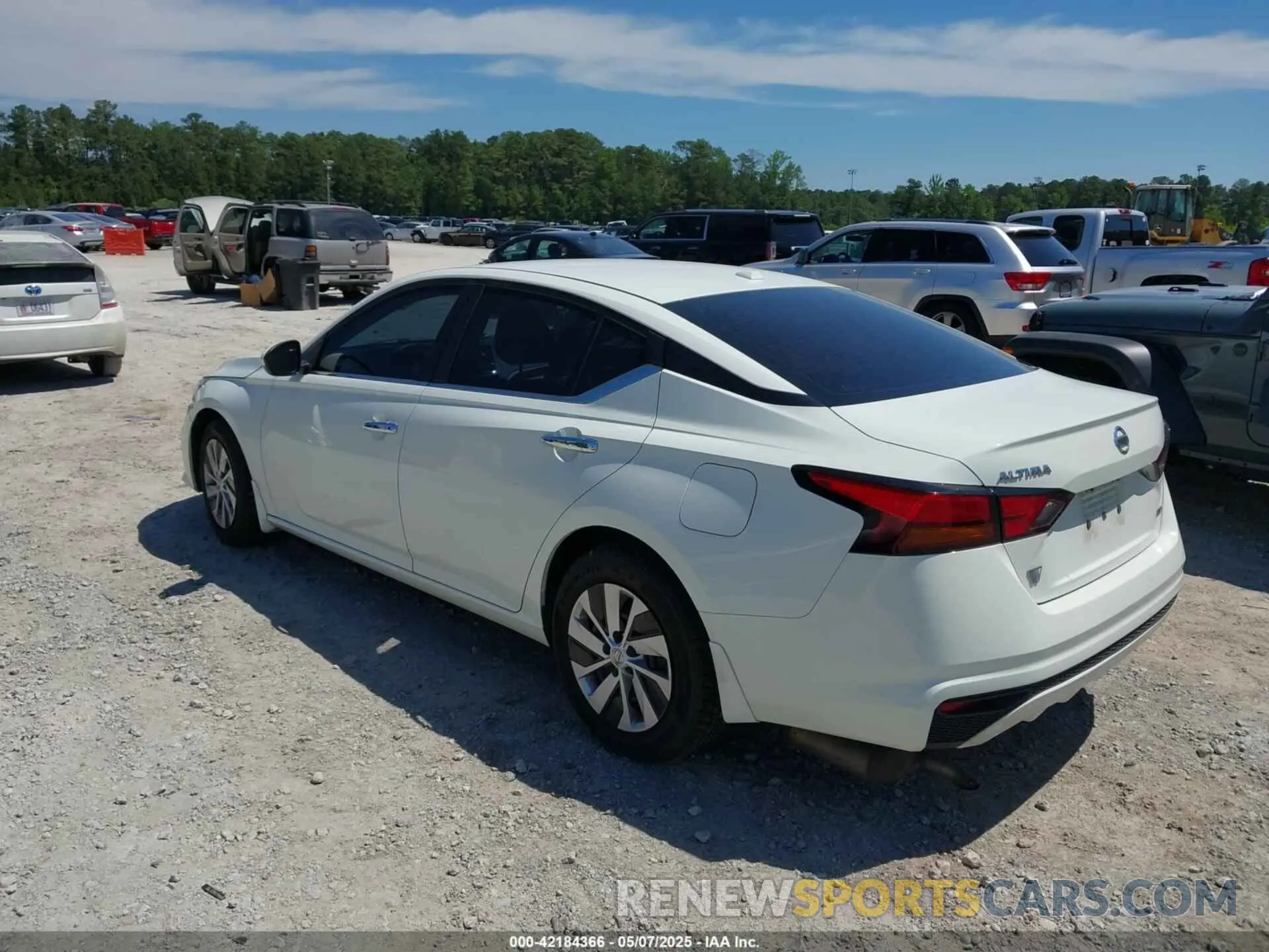 3 Photograph of a damaged car 1N4BL4BWXKC217975 NISSAN ALTIMA 2019