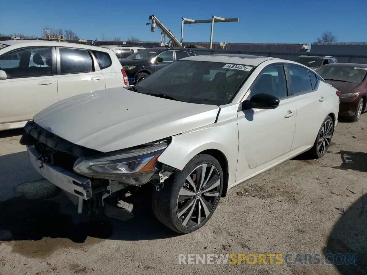 1 Photograph of a damaged car 1N4BL4CV0KC124663 NISSAN ALTIMA 2019