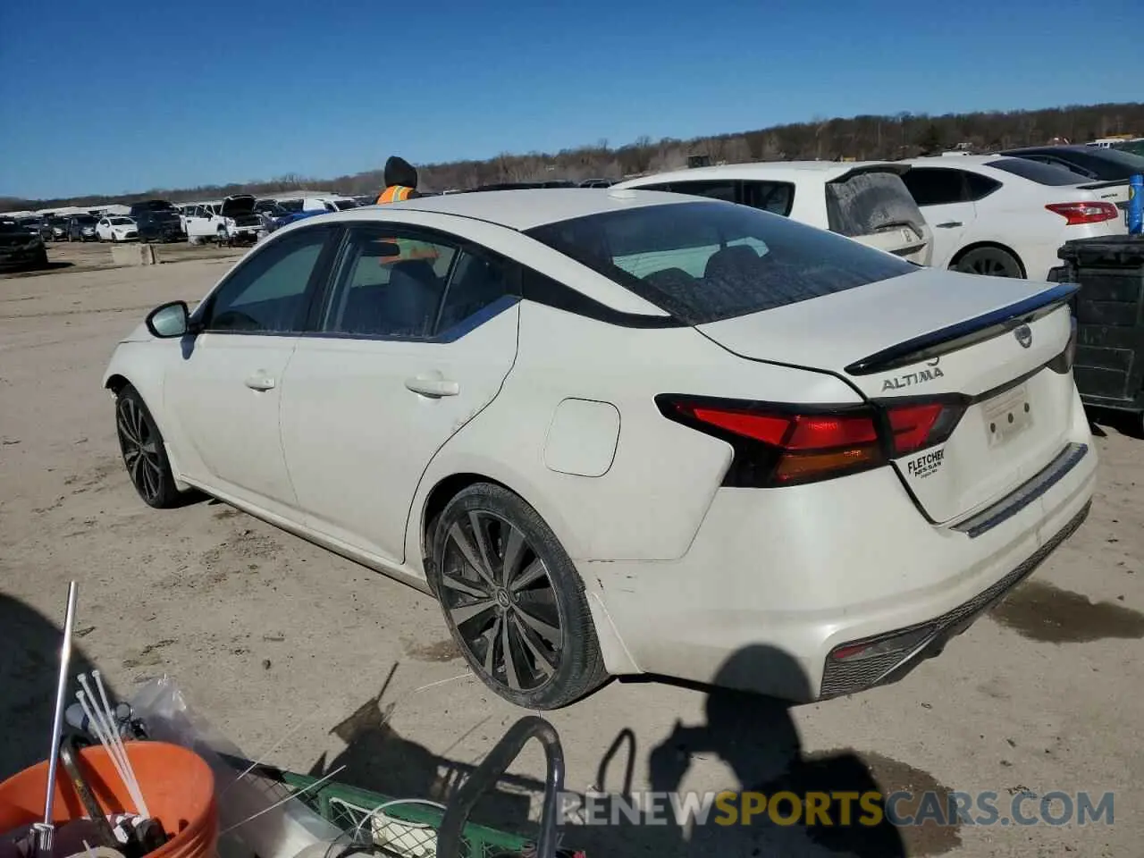 2 Photograph of a damaged car 1N4BL4CV0KC124663 NISSAN ALTIMA 2019