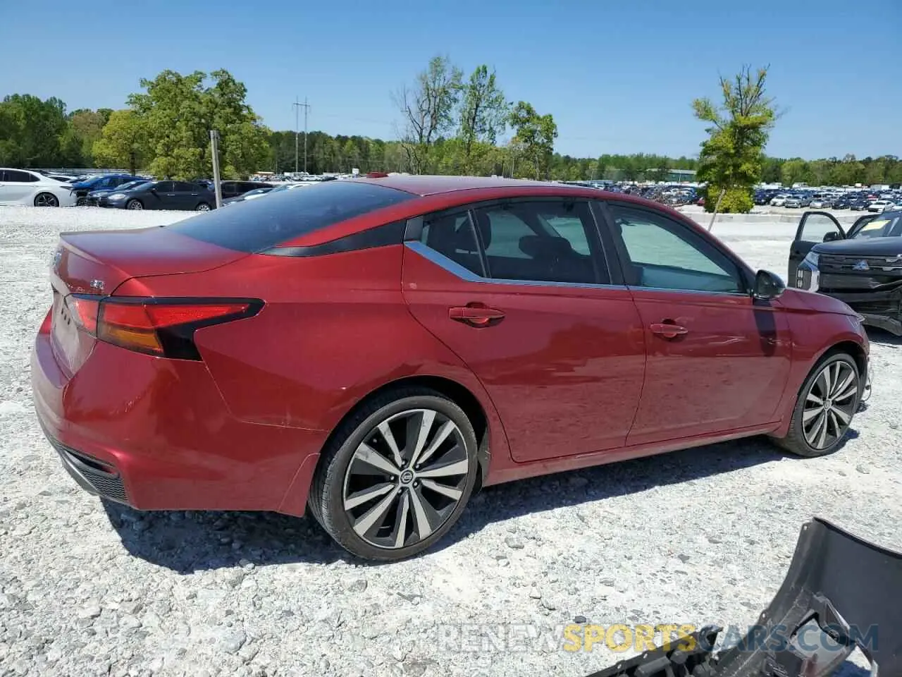 3 Photograph of a damaged car 1N4BL4CV0KC136280 NISSAN ALTIMA 2019