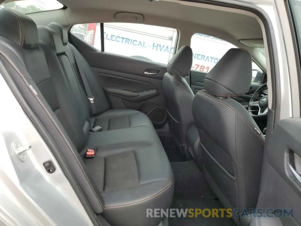 10 Photograph of a damaged car 1N4BL4CV0KC151426 NISSAN ALTIMA 2019