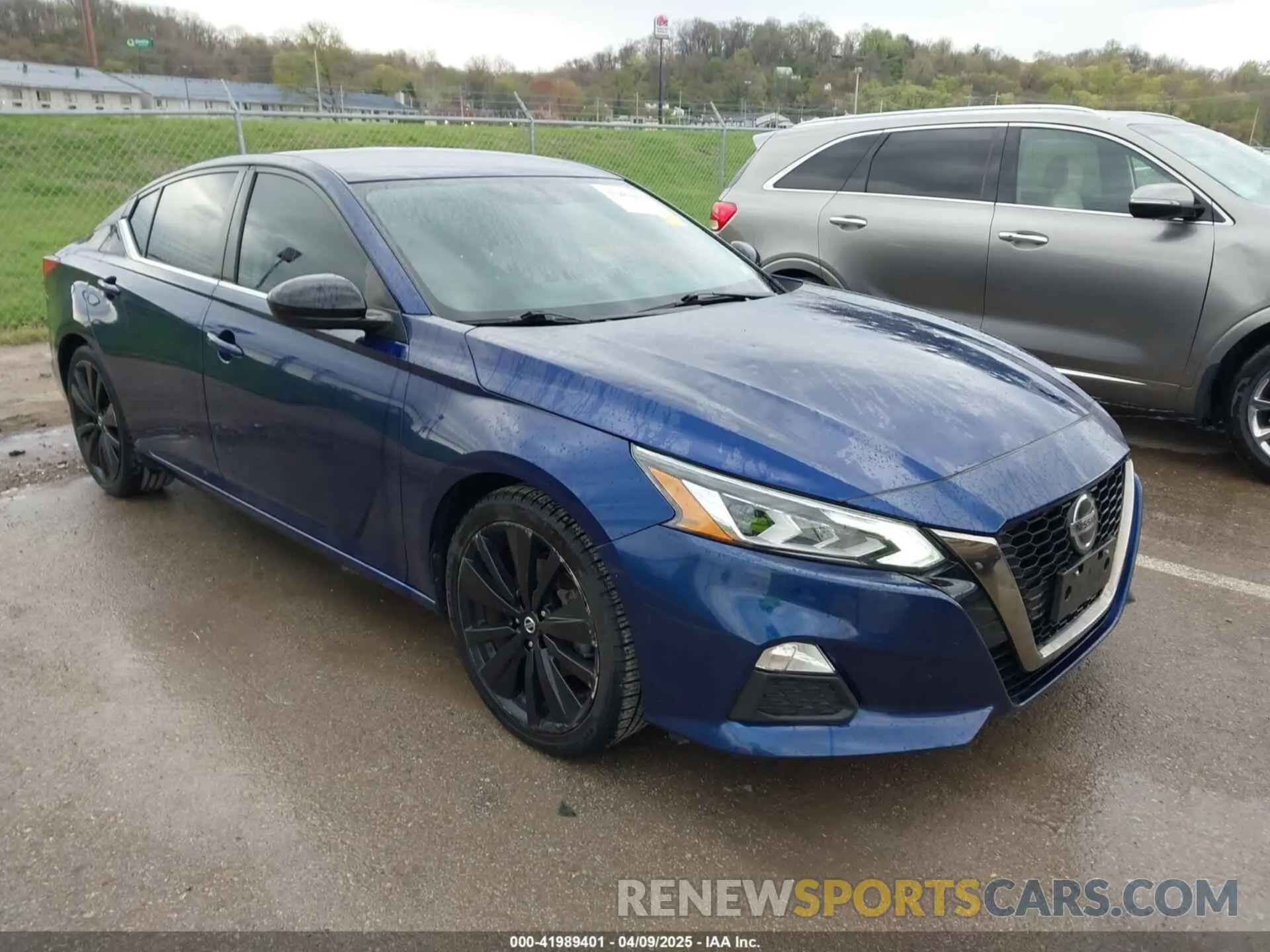 1 Photograph of a damaged car 1N4BL4CV0KC179789 NISSAN ALTIMA 2019