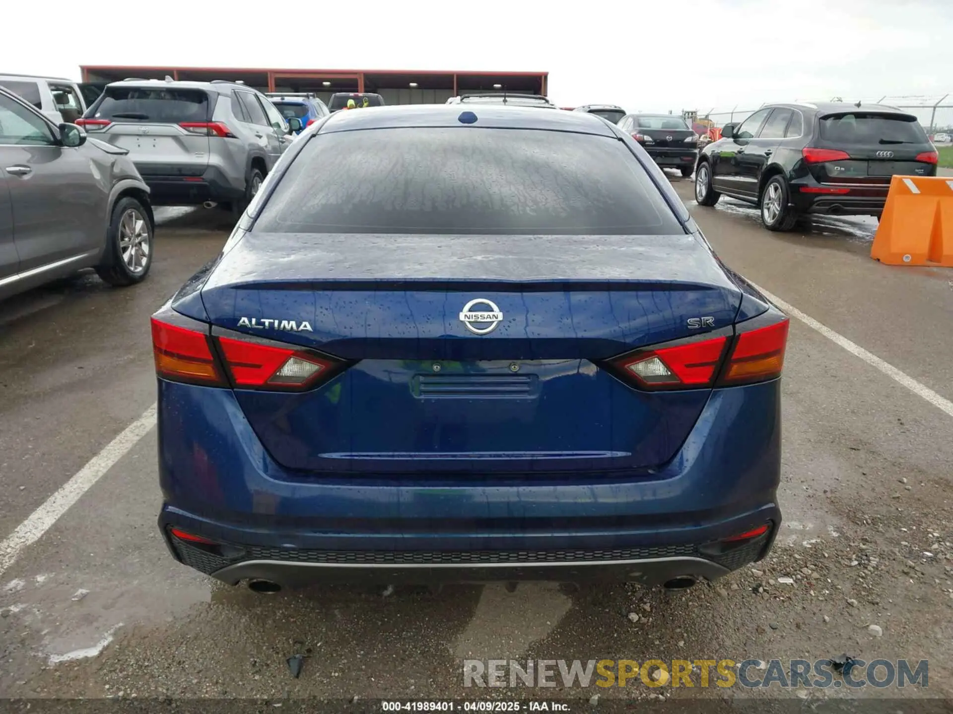 16 Photograph of a damaged car 1N4BL4CV0KC179789 NISSAN ALTIMA 2019