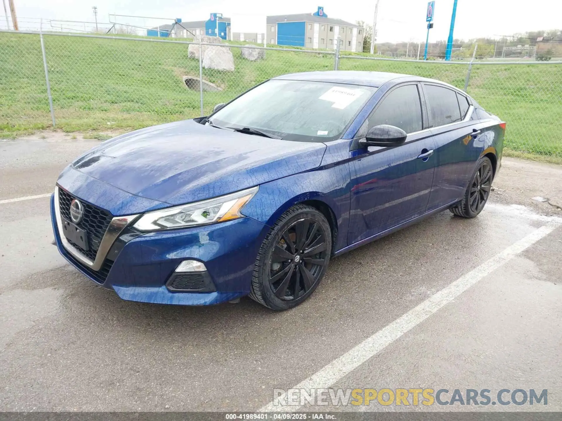2 Photograph of a damaged car 1N4BL4CV0KC179789 NISSAN ALTIMA 2019