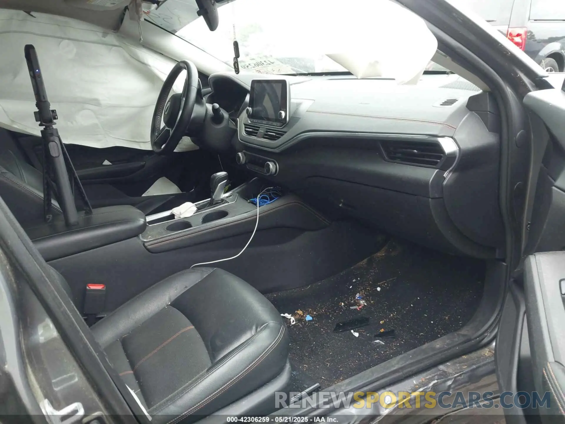 5 Photograph of a damaged car 1N4BL4CV0KC183633 NISSAN ALTIMA 2019